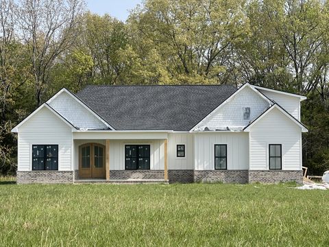 933 Ovoca Lake Rd Tullahoma TN 37388