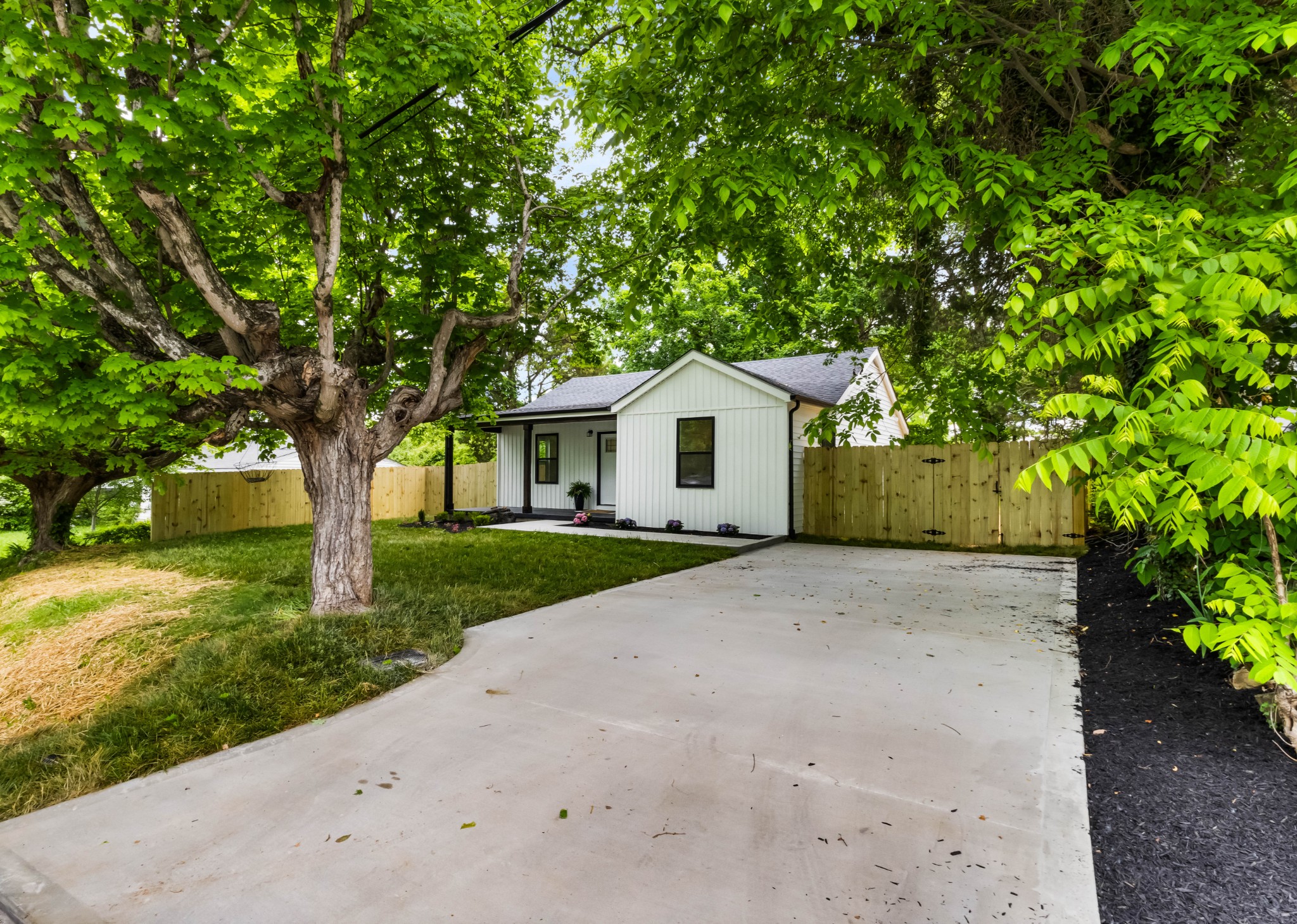 429 Shelby St