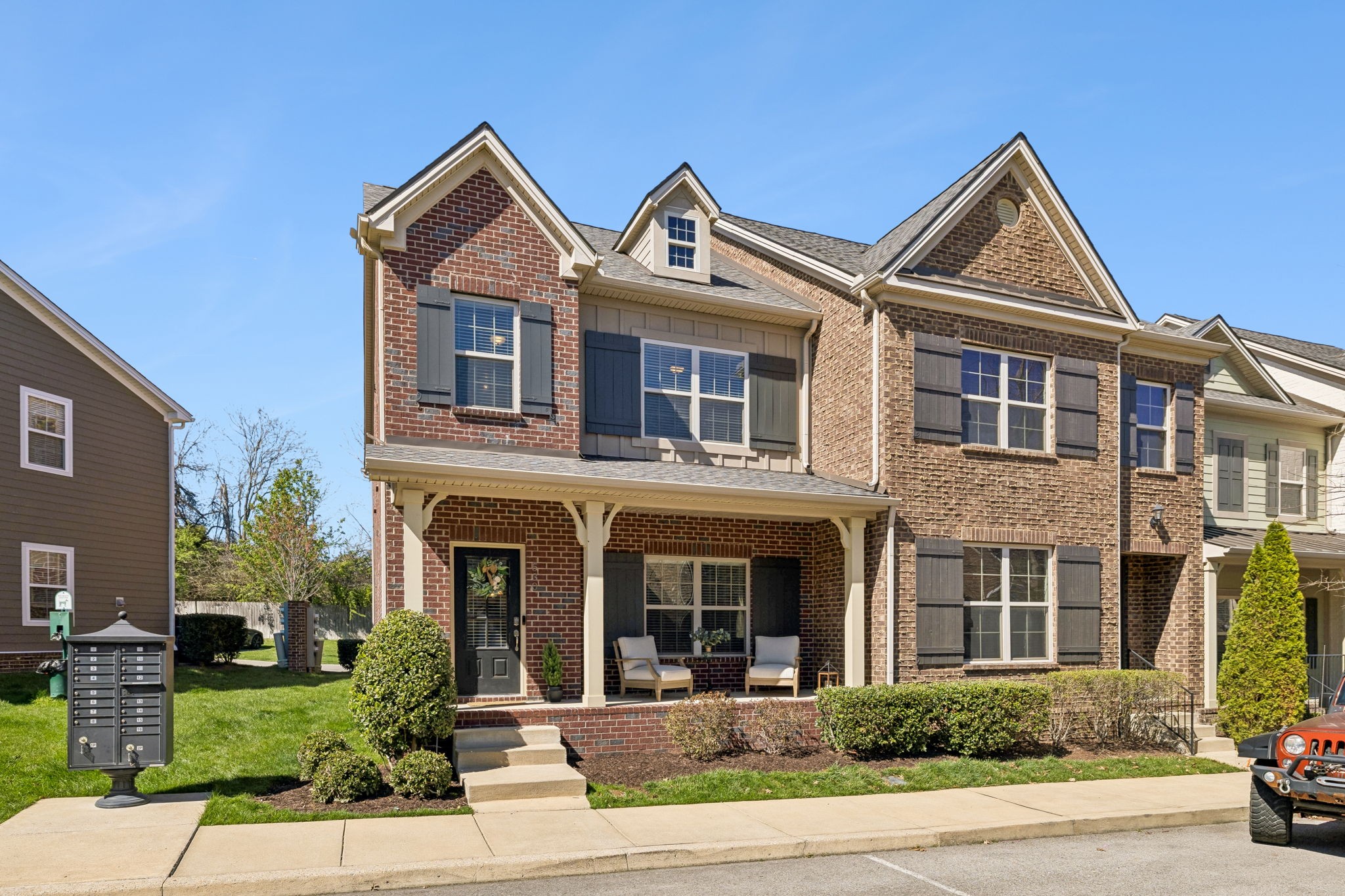 530 Vintage Green Ln