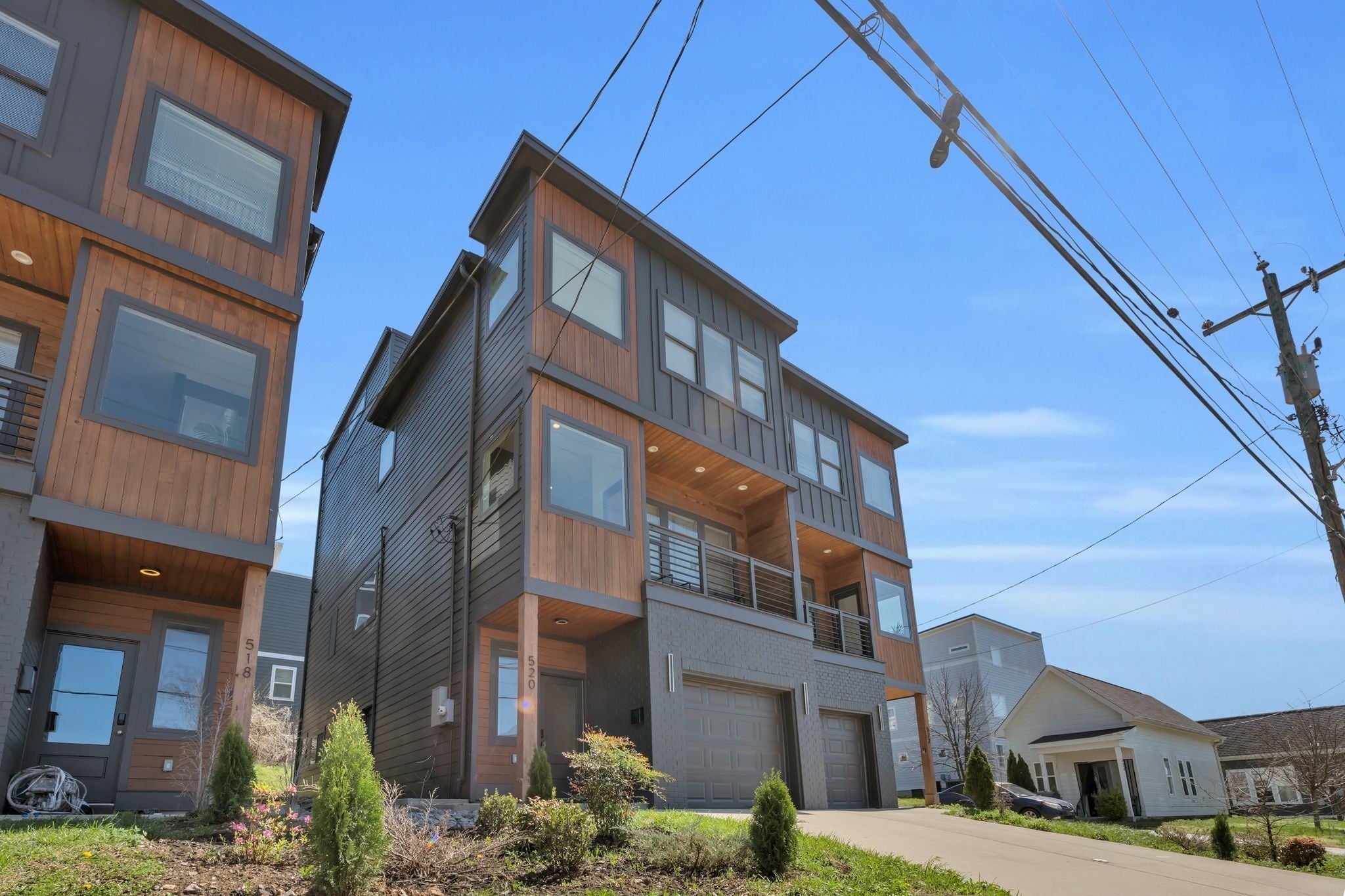 518 Weakley Ave