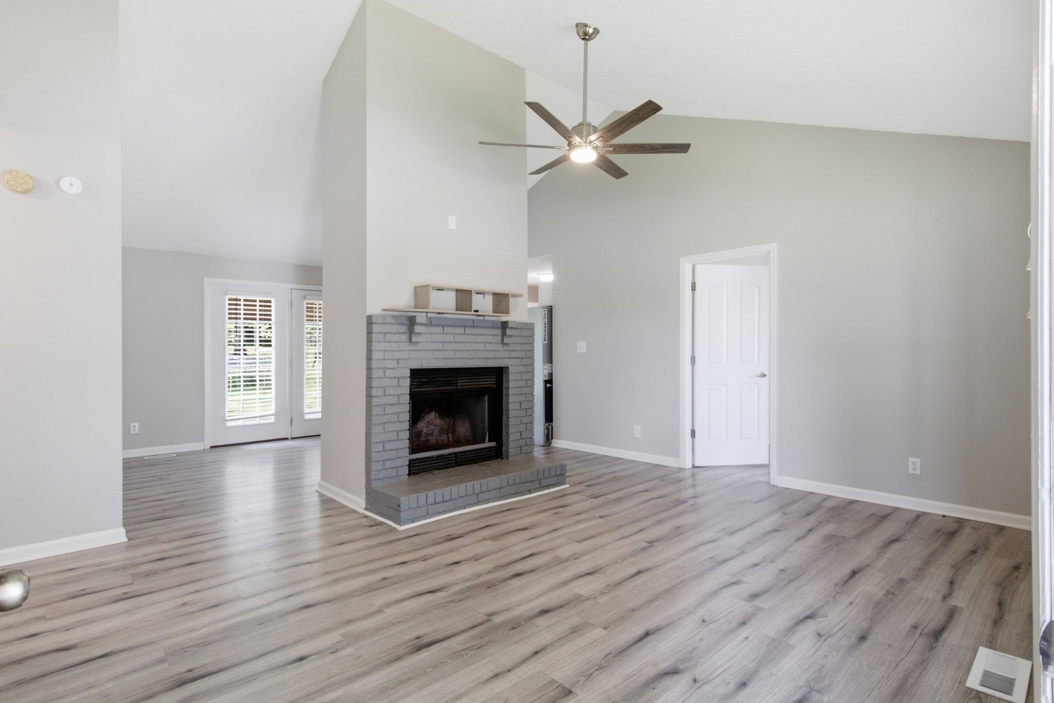 3205 Harbor Lndg