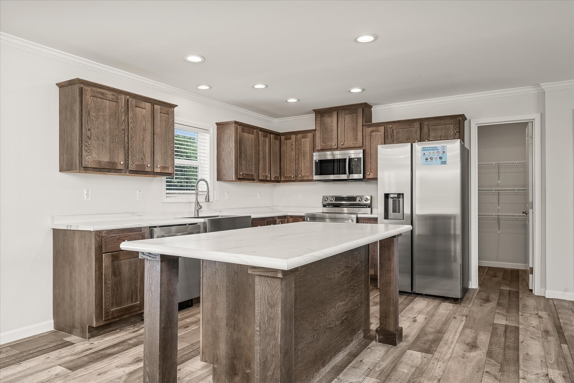 1840 Anna Maria Ln