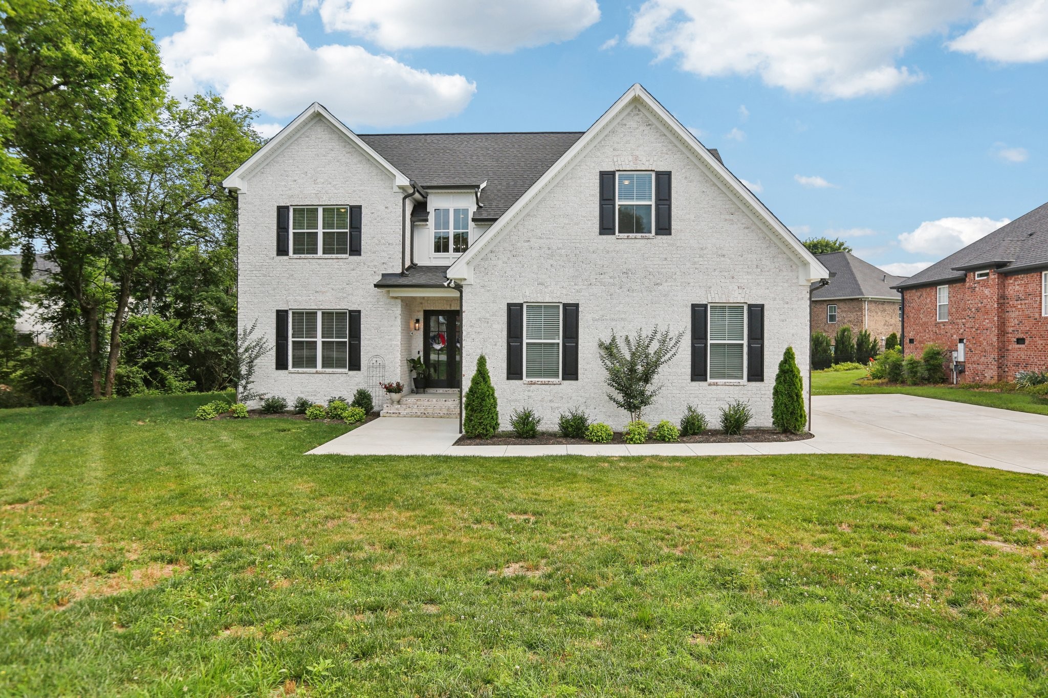 153 Grandview Cir