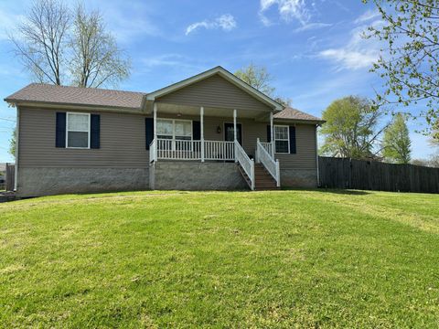 Photo of 743 Elm St, Spring Hill, TN 37174 (MLS # 3180221)