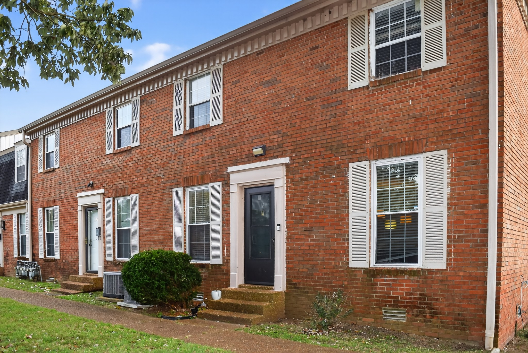 323 Forest Park Rd 5-16