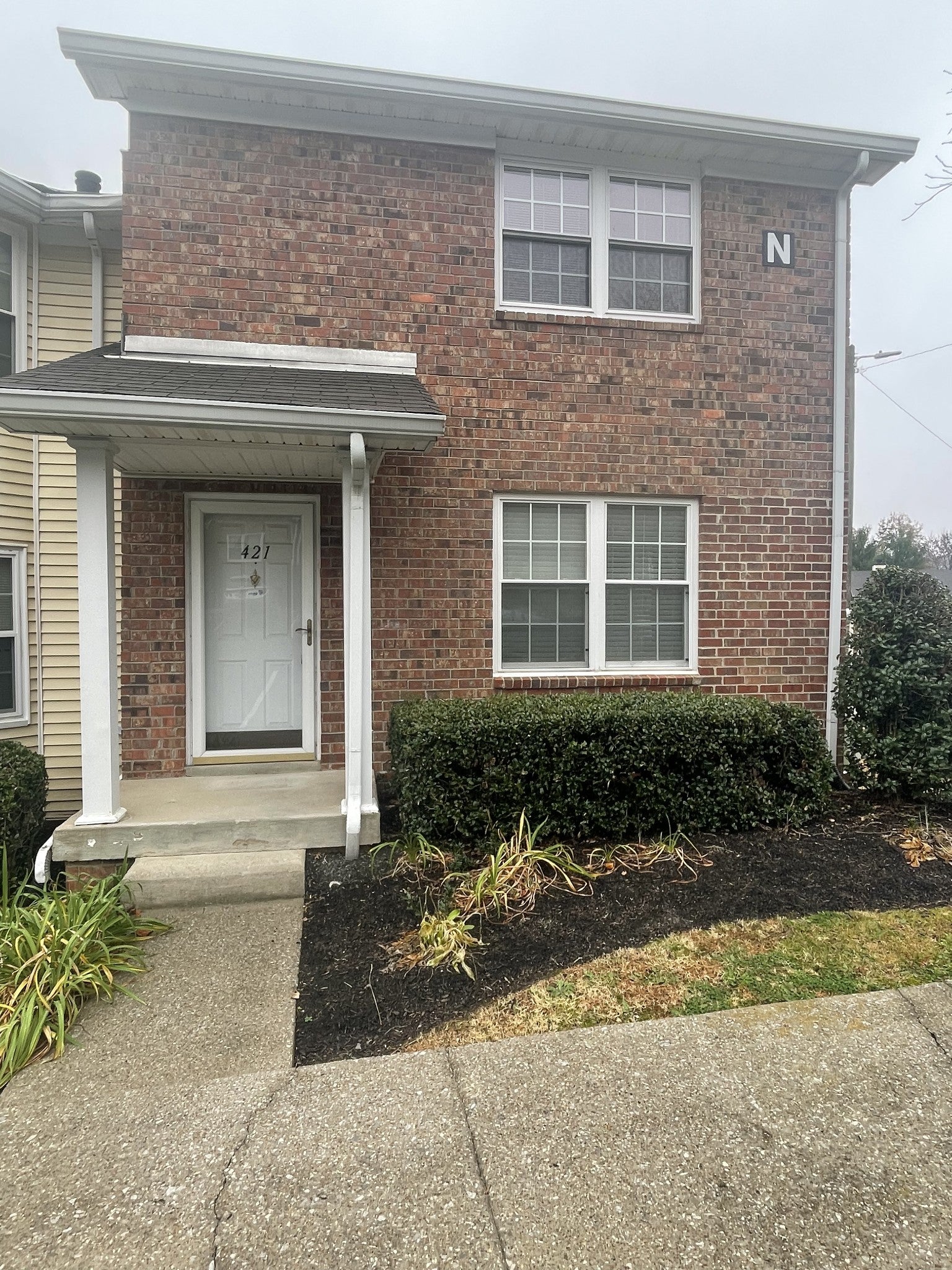 2.0-bed rental at 421 S Timber Dr