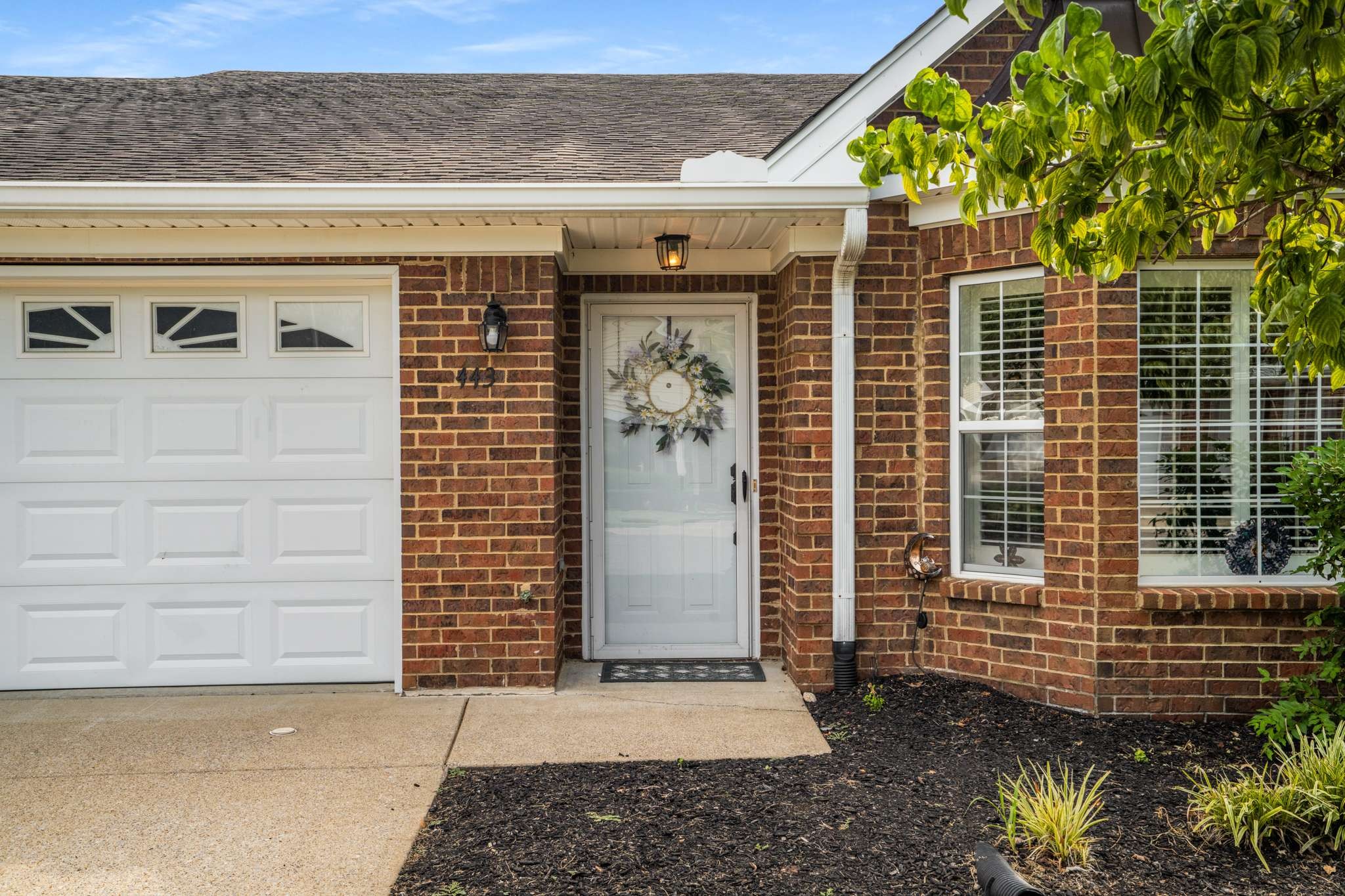 443 Forest Glen Cir
