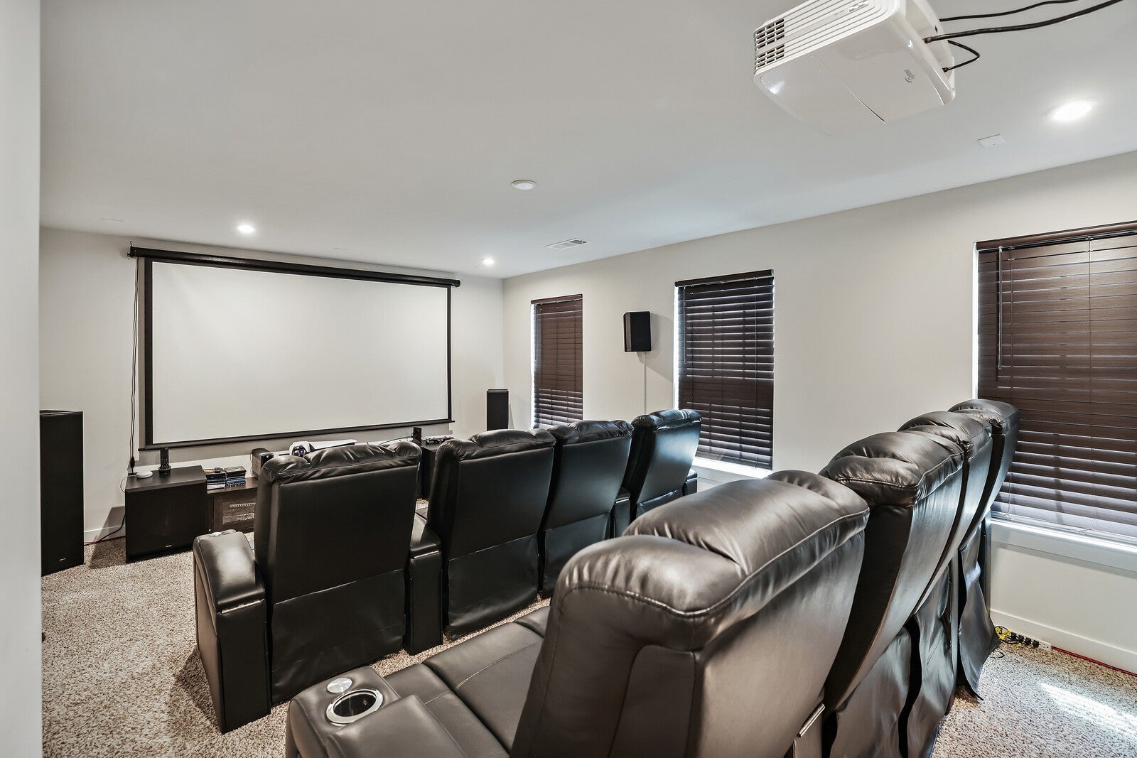 Franklin, Tennessee, 37067, United States, 5 Bedrooms Bedrooms, ,4 BathroomsBathrooms,Residential,Active,2038177