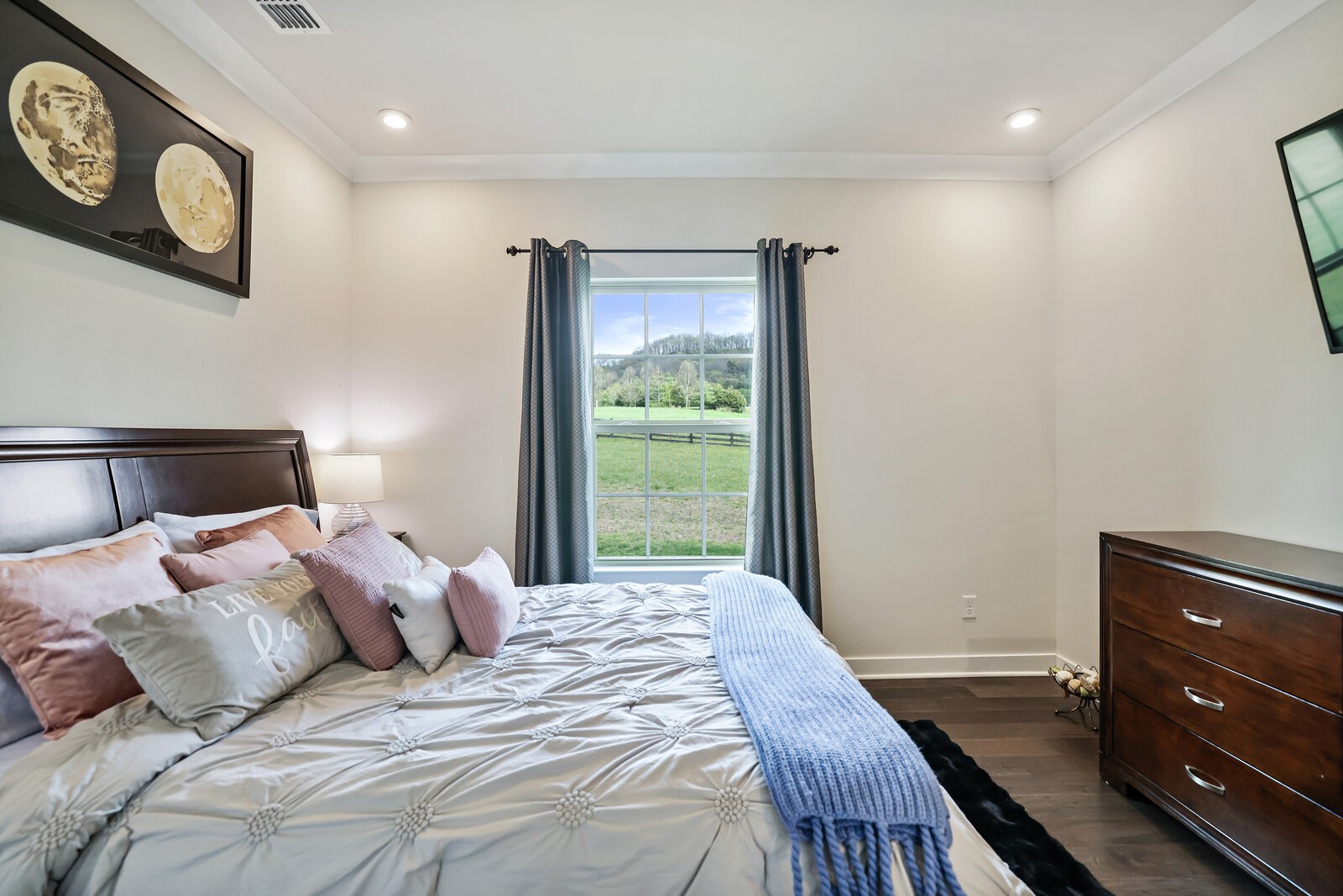 Franklin, Tennessee, 37067, United States, 5 Bedrooms Bedrooms, ,4 BathroomsBathrooms,Residential,Active,2038177