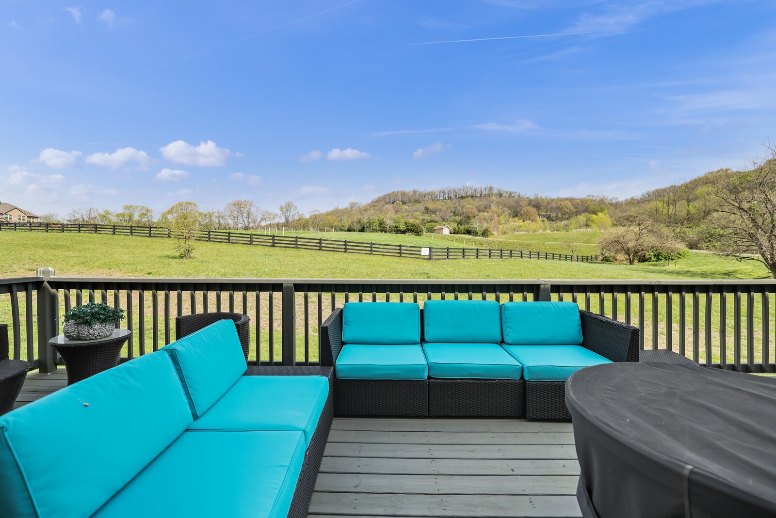 Franklin, Tennessee, 37067, United States, 5 Bedrooms Bedrooms, ,4 BathroomsBathrooms,Residential,Active,2038177