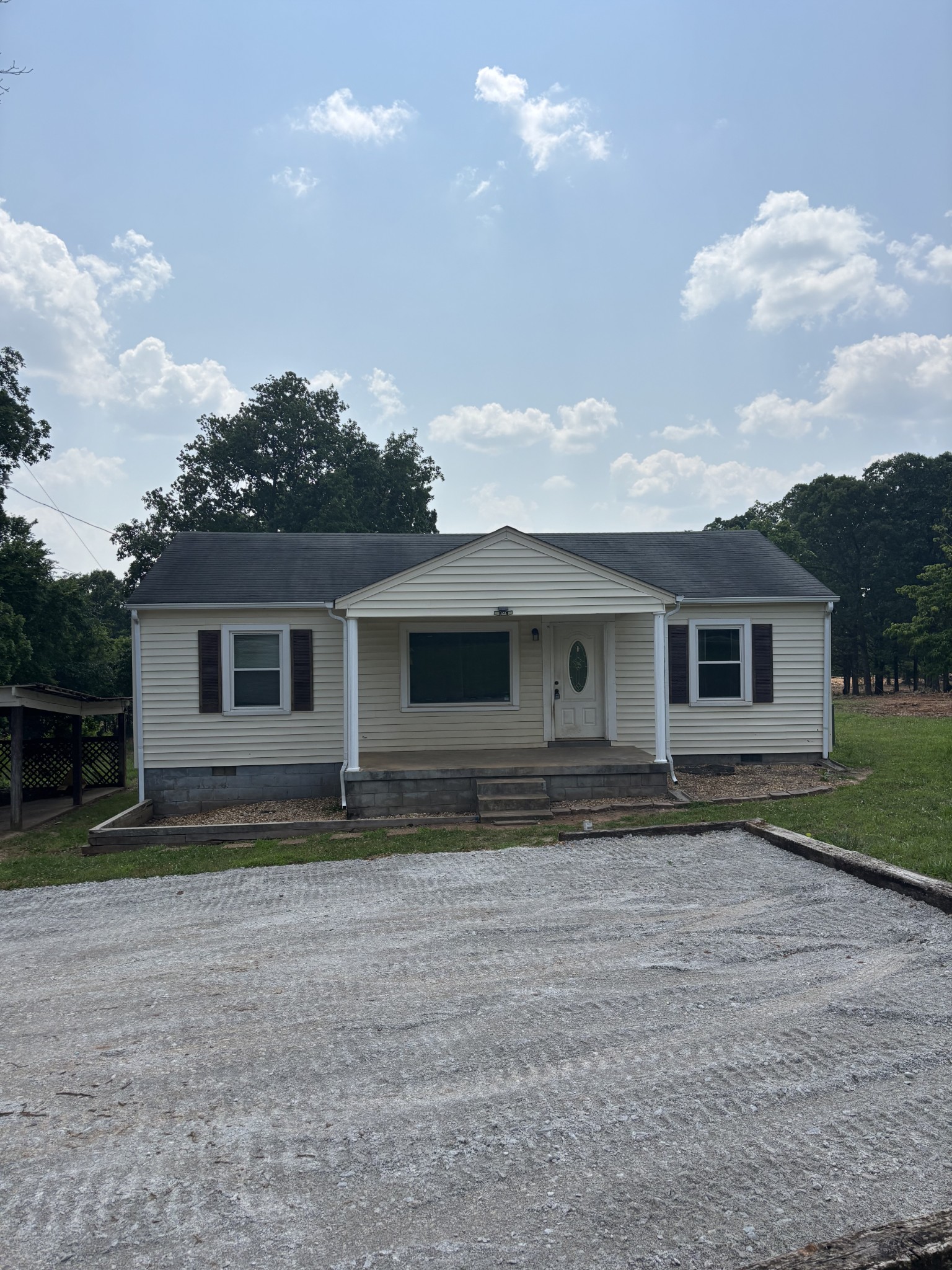 2996 Verona Caney Rd