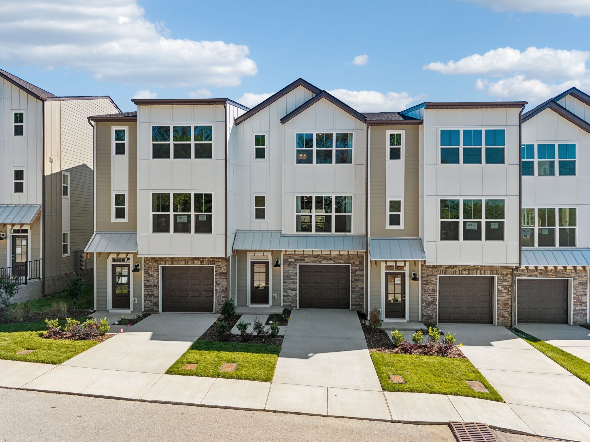 2000 Sonya Terrace