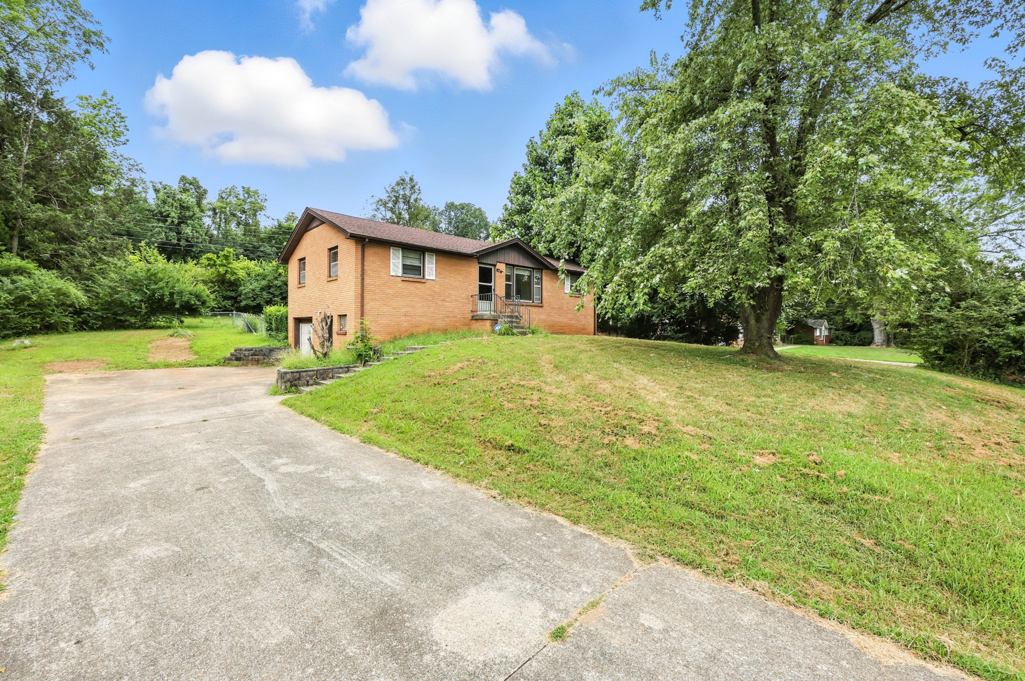 10 Fountainbleau Rd