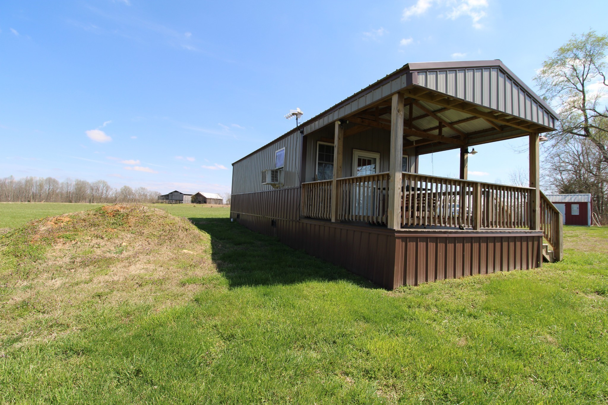 2271 E Stinson Rd