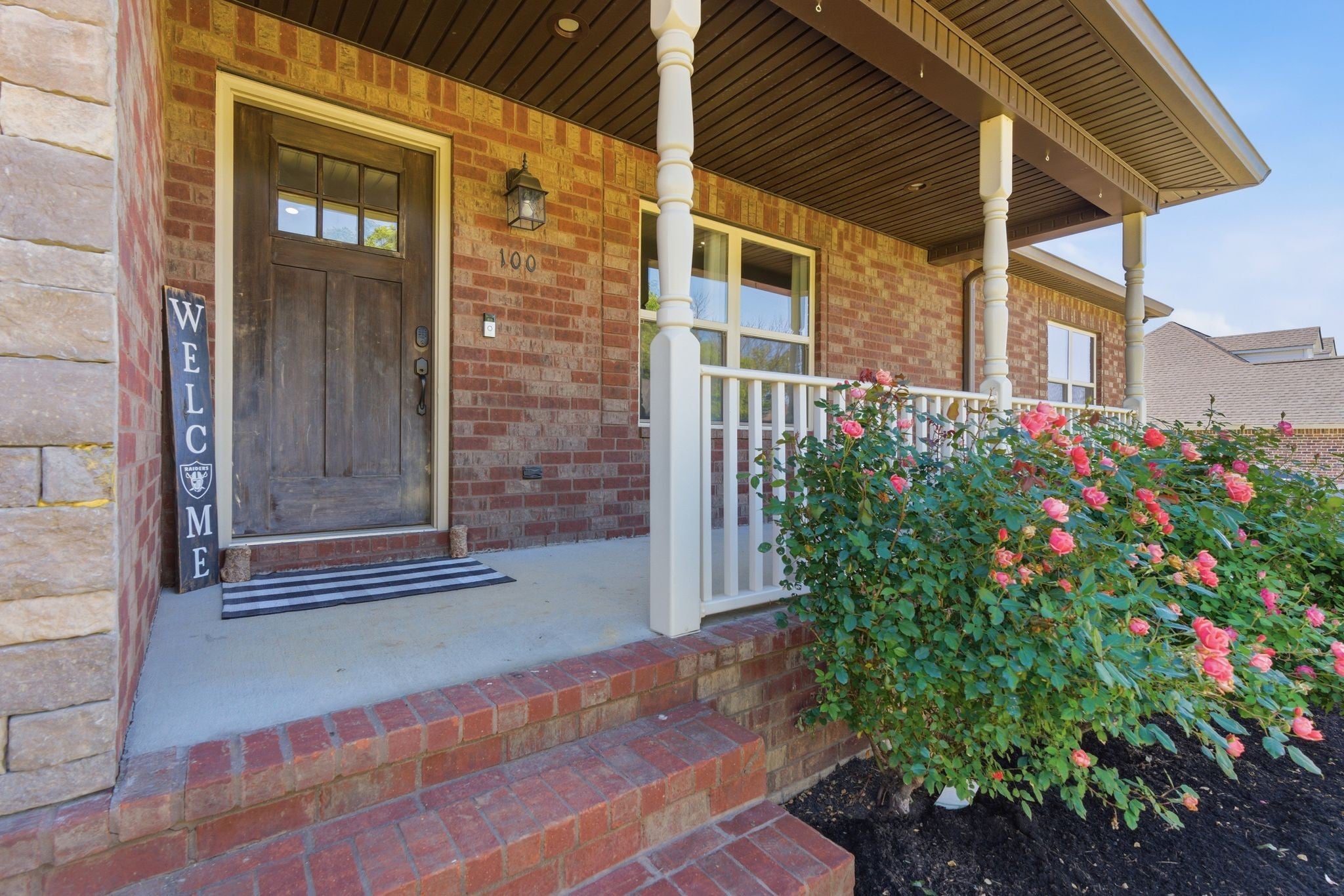 100 Mockingbird Ln