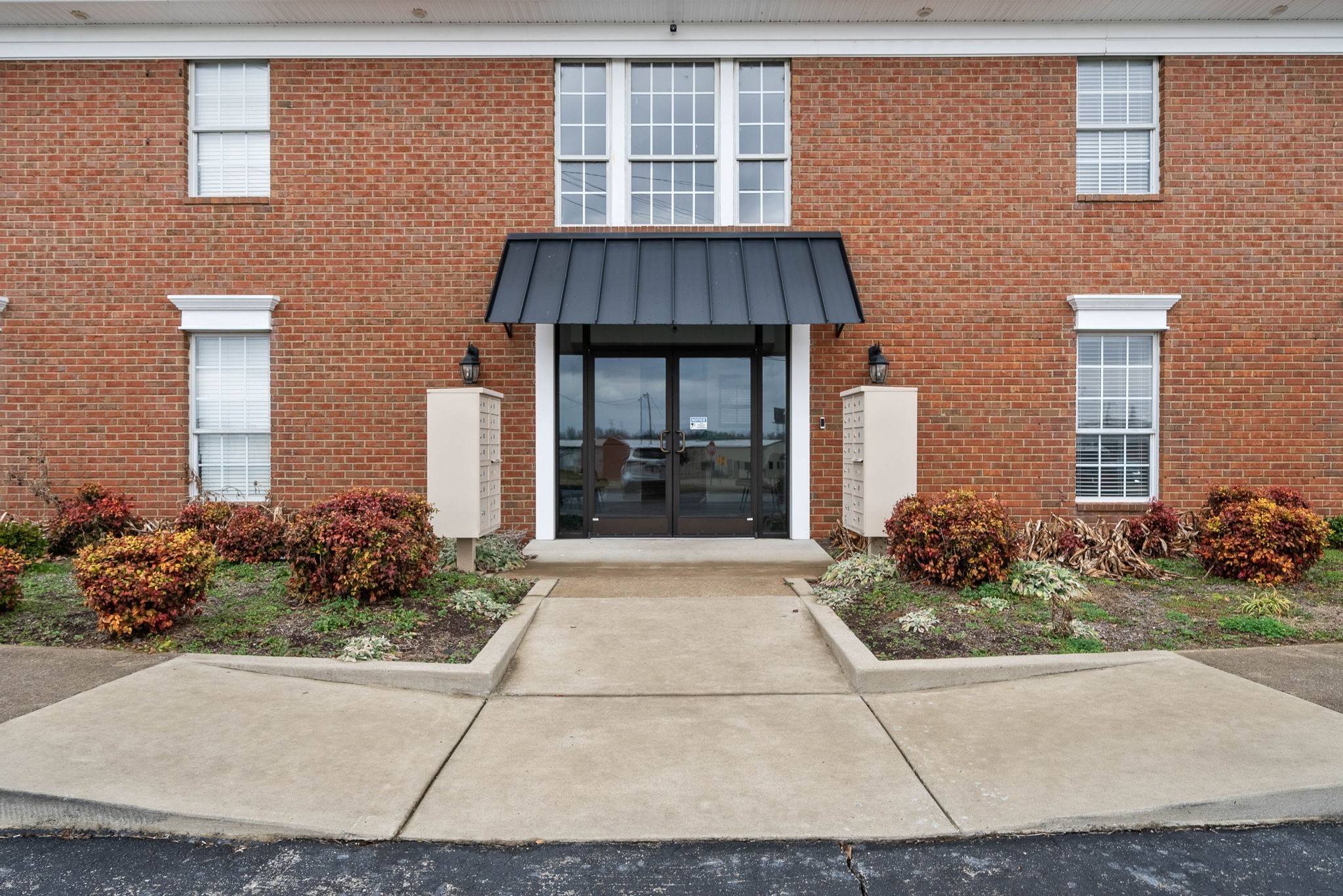 1800 Business Park Dr Suite 208