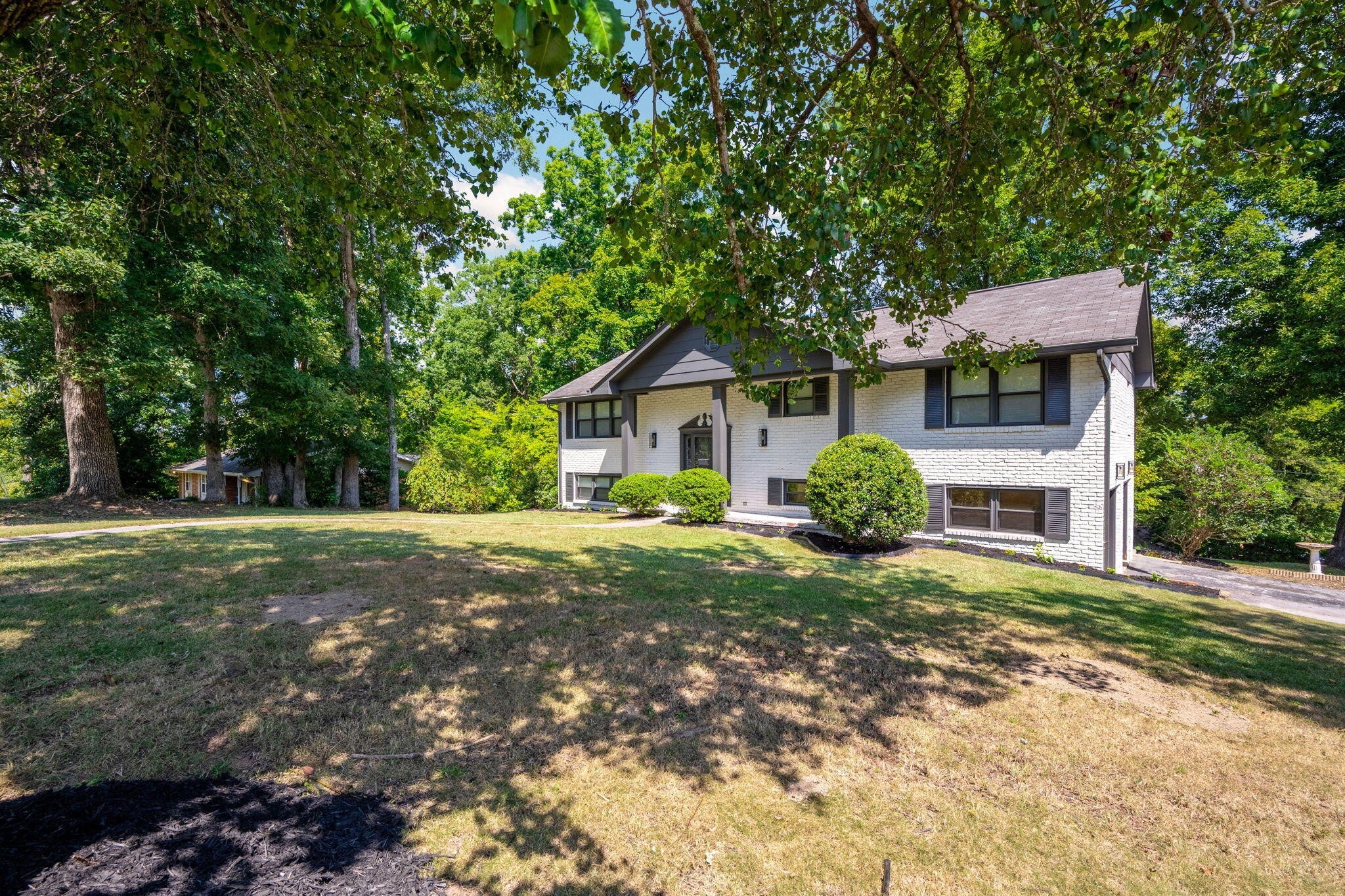 1011 Woodfinch Trail