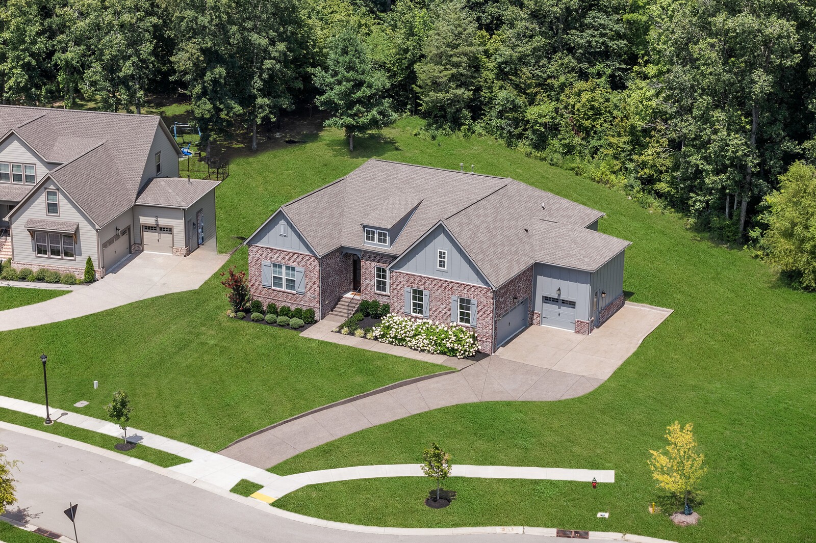 1276 Craigleigh Dr