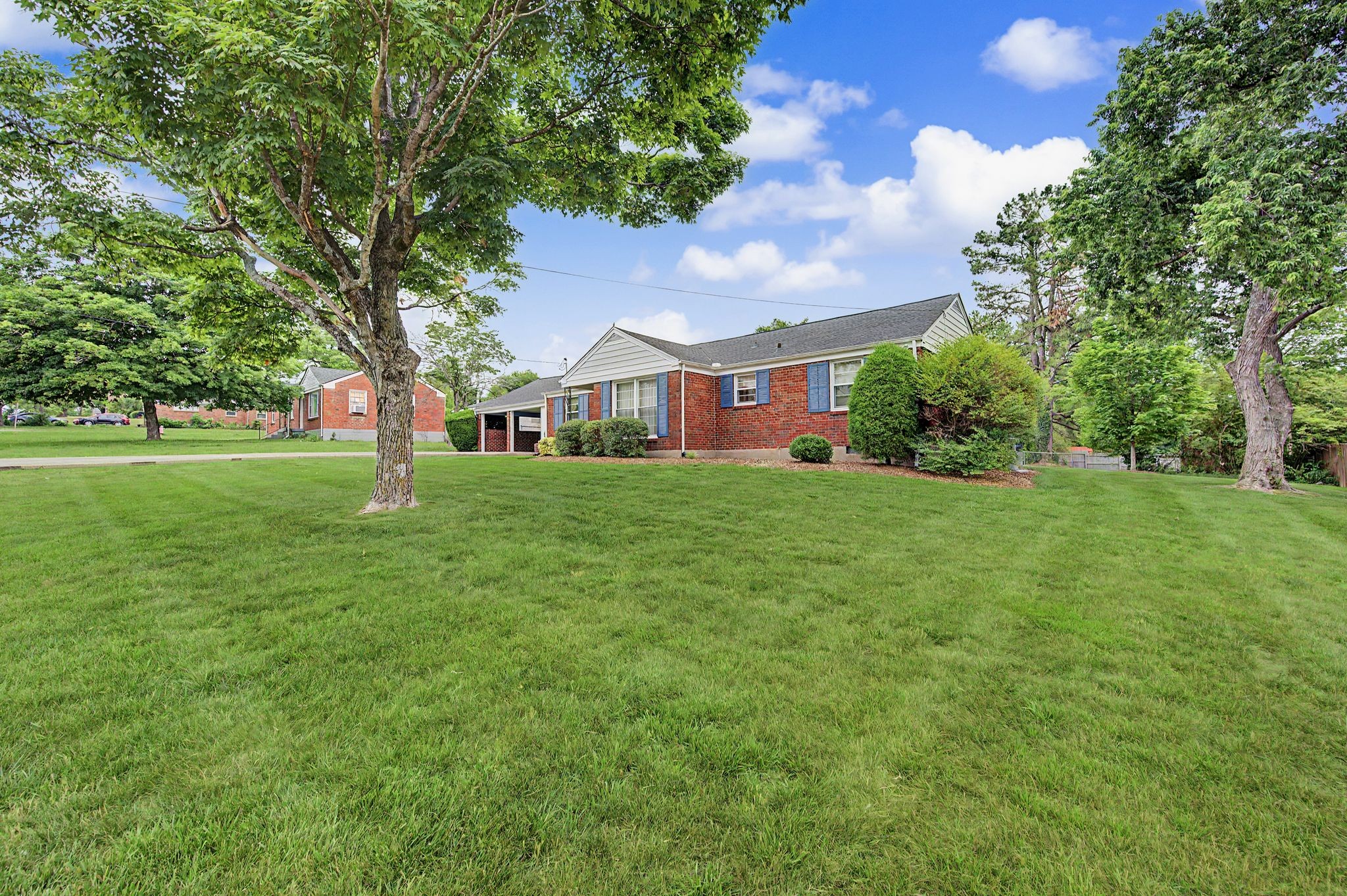 2504 Cooper Ln