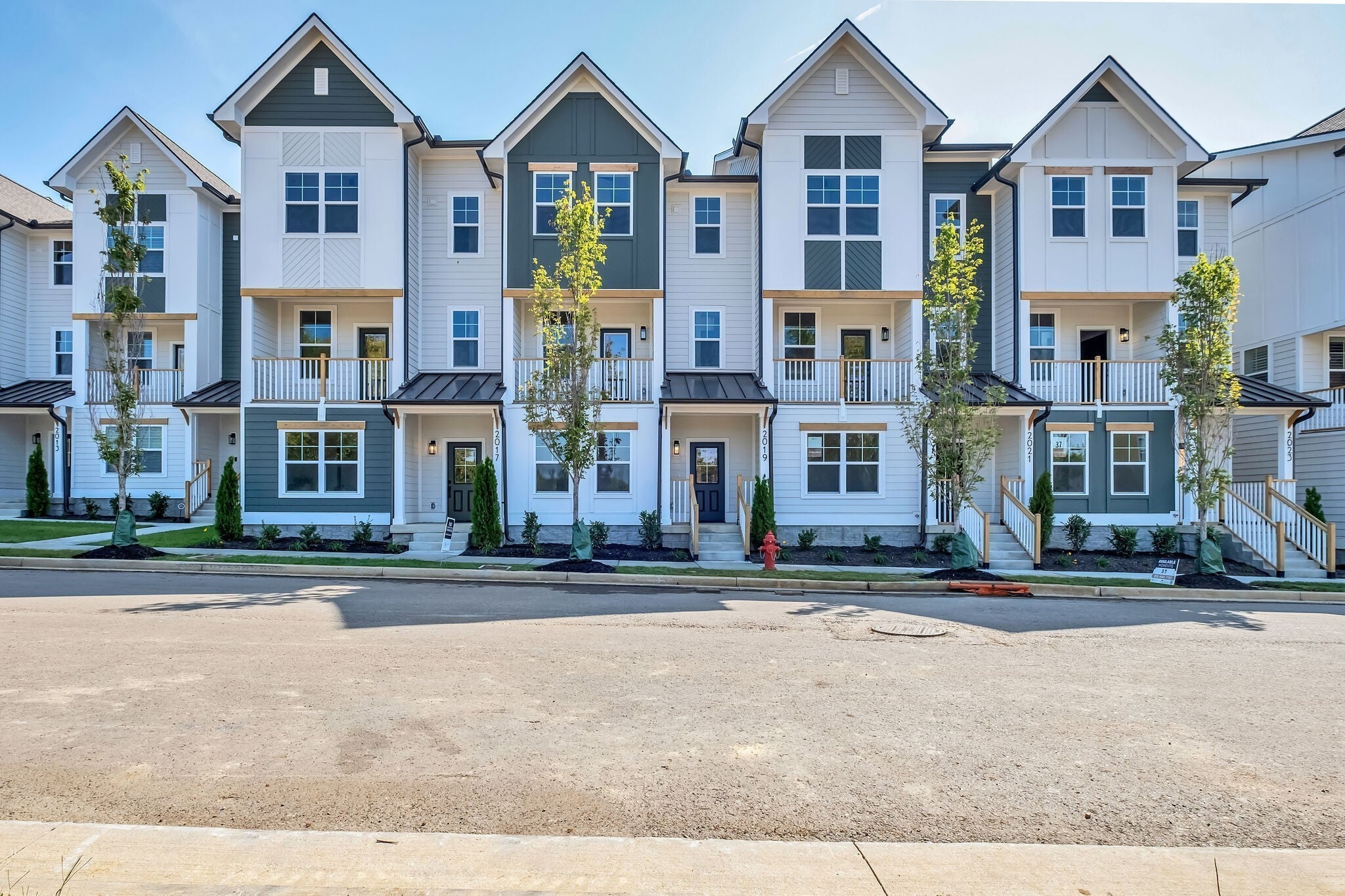 3-bed listing at 2019 Maple View Ln, Nashville
