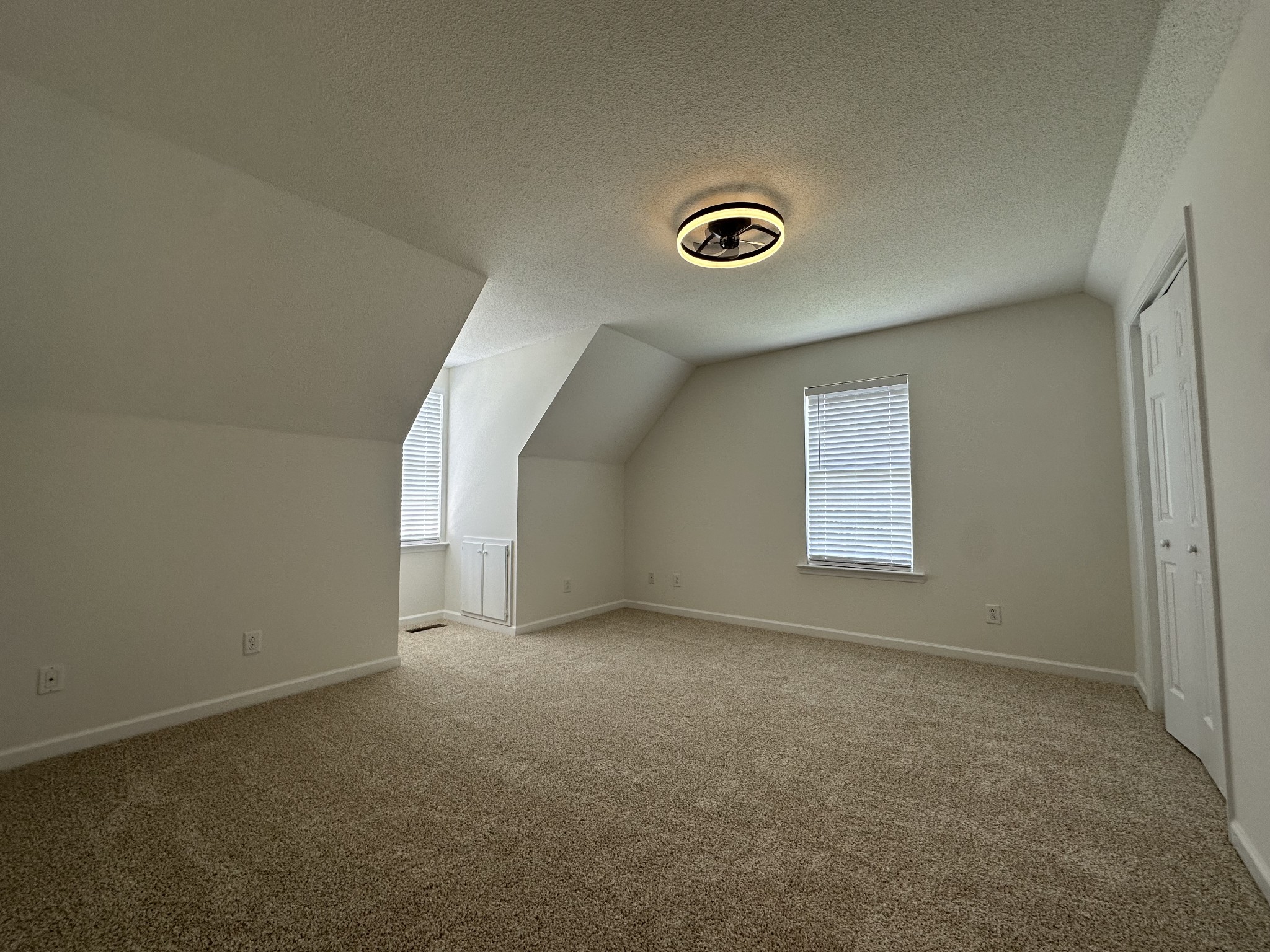 2918 Kedzie Dr