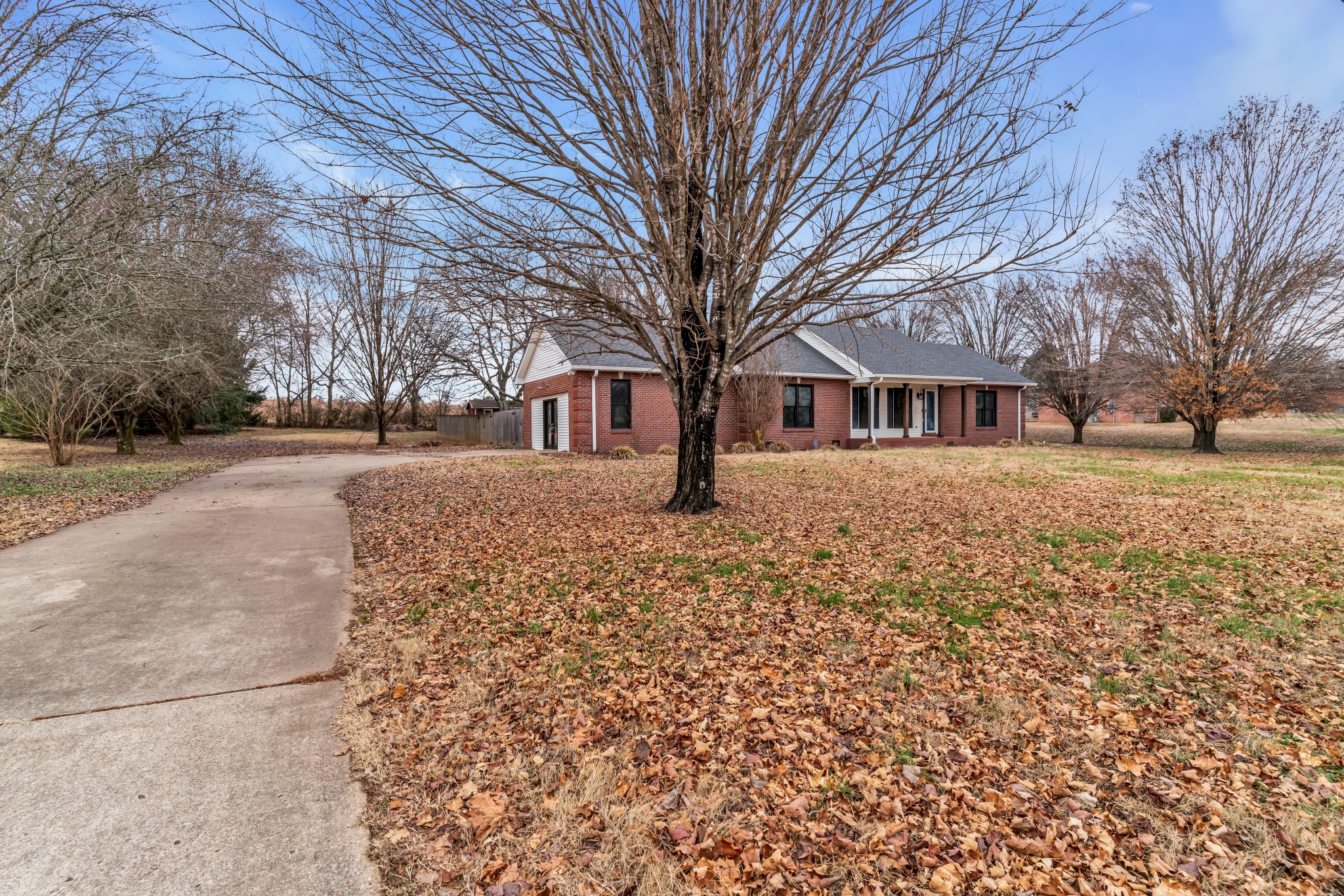 1009 Lewis Jones Blvd