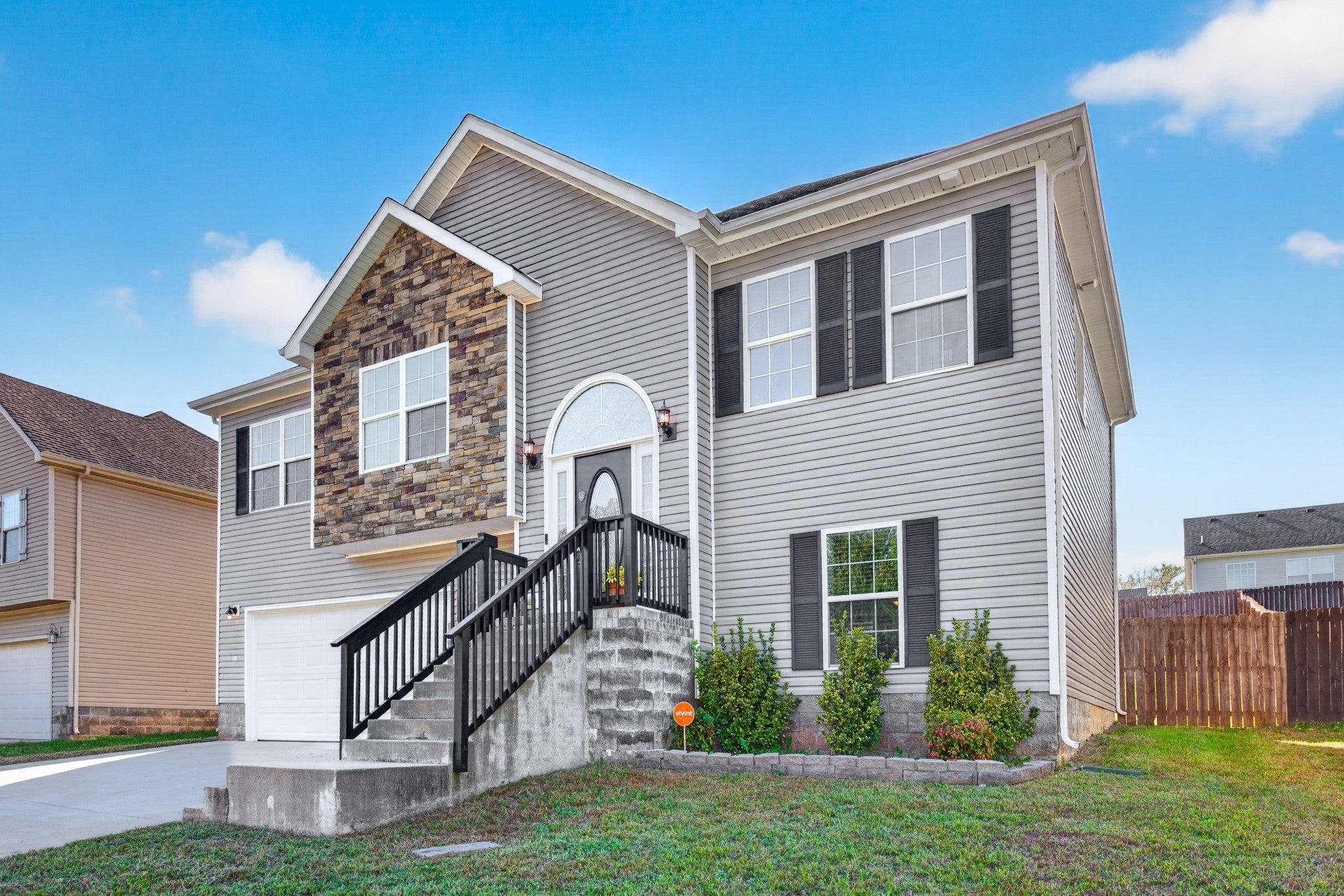 1391 Freedom Dr
