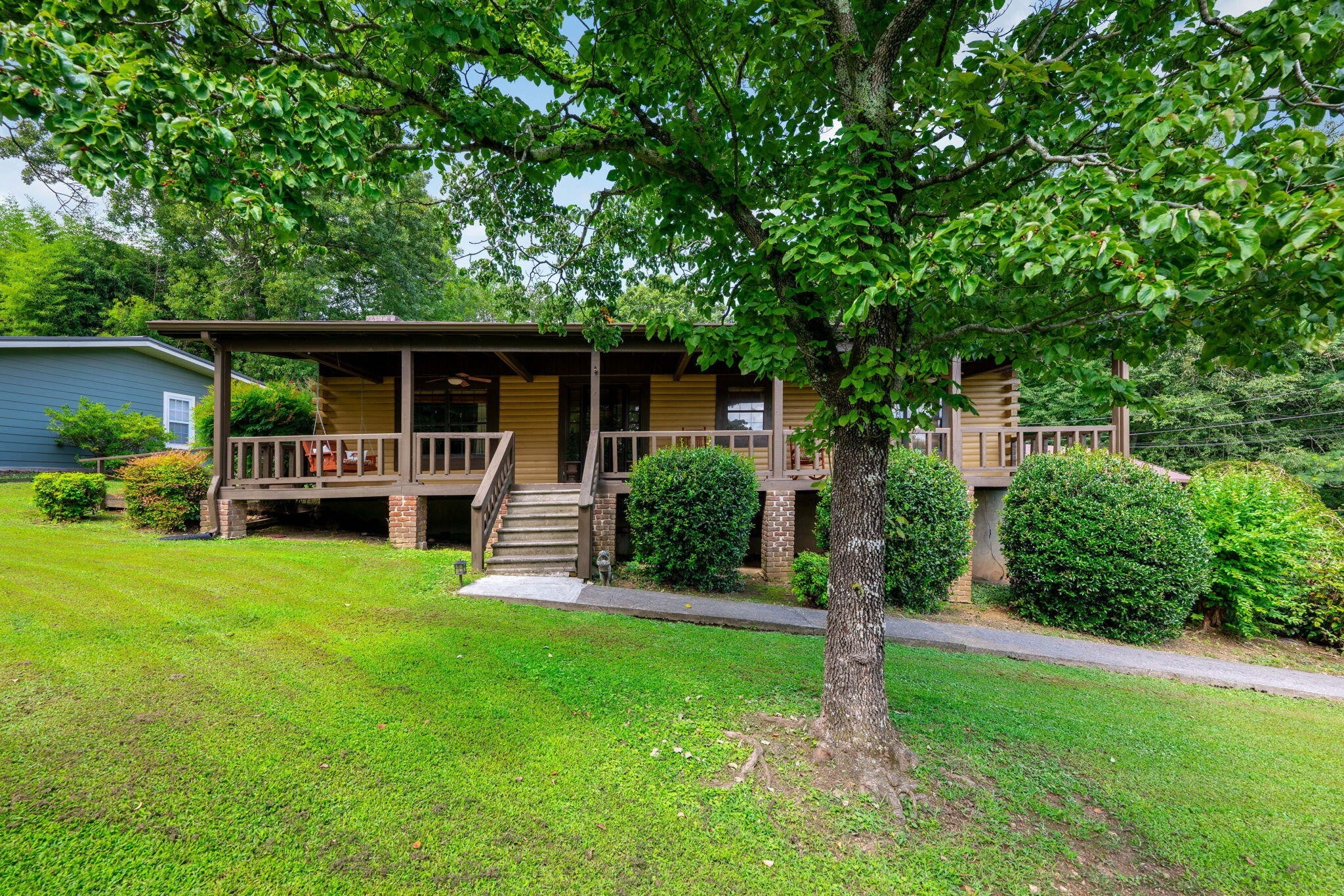 407 White Road