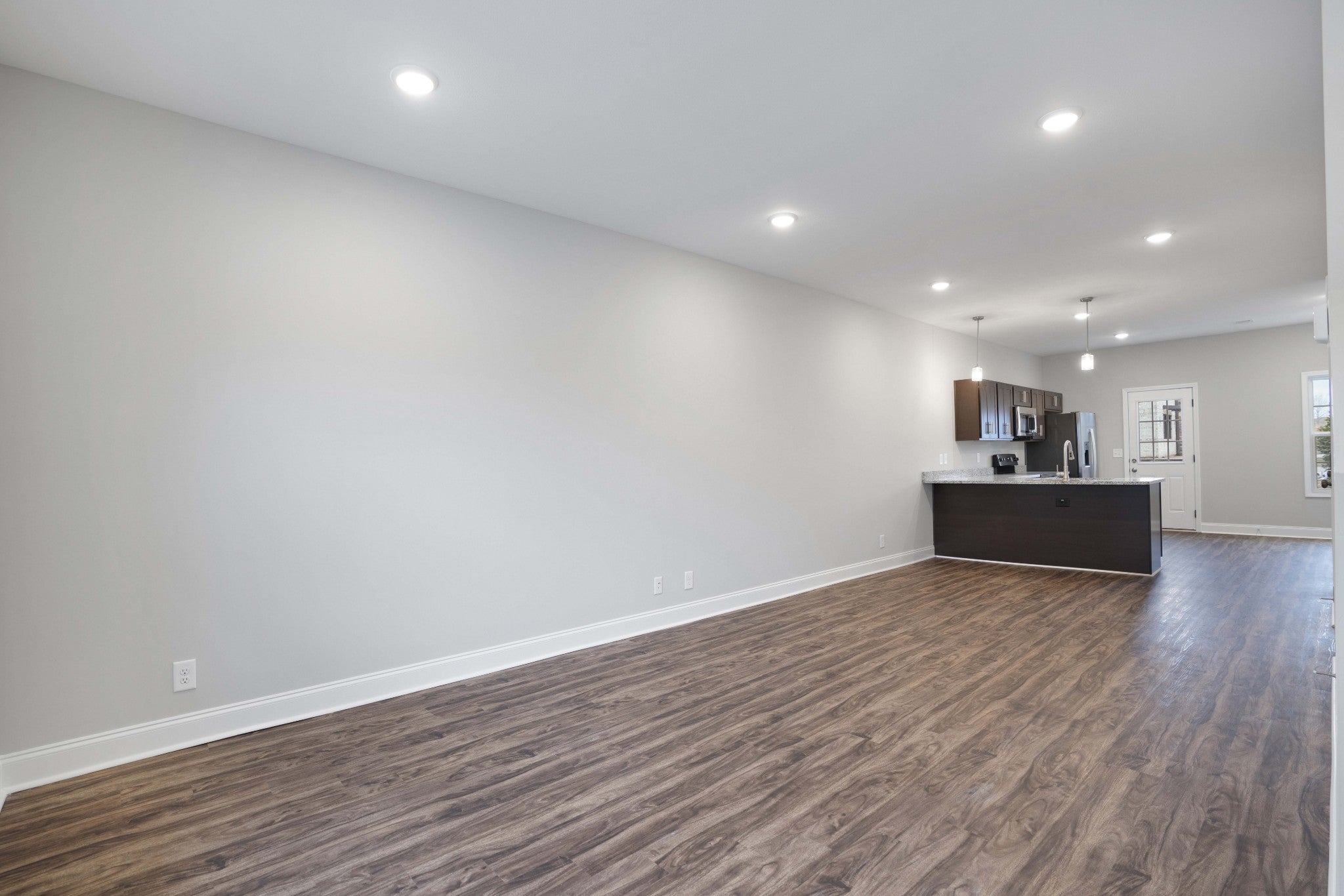 955 Professional Park Dr 102