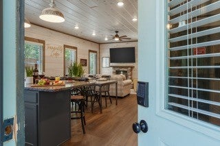 2028 Myrtle Way 3-11