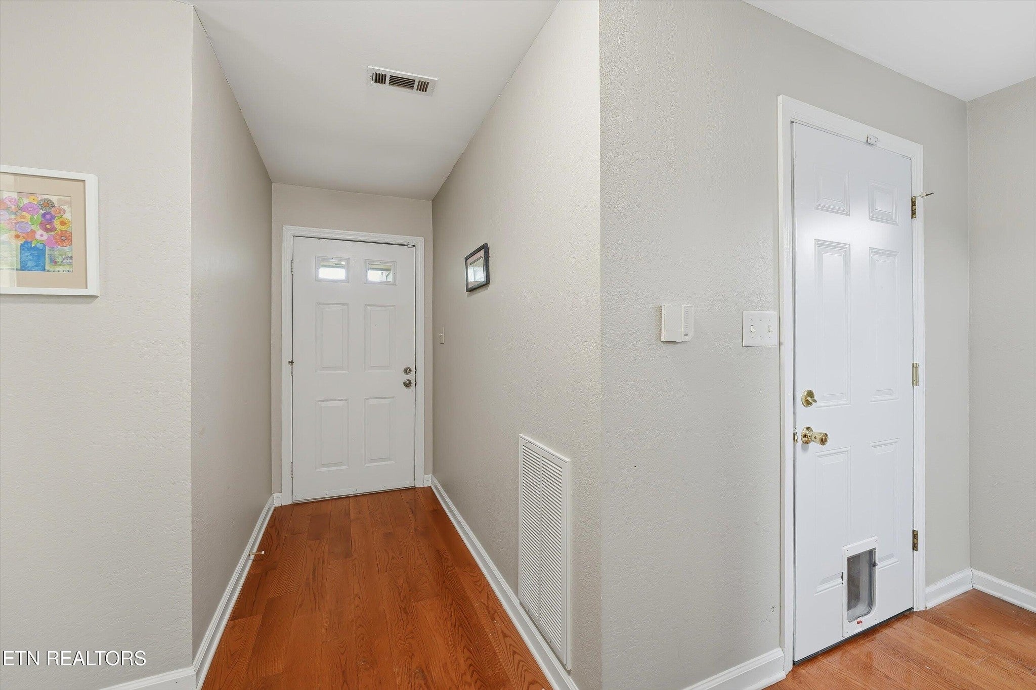 10464 Laura Lee Lane