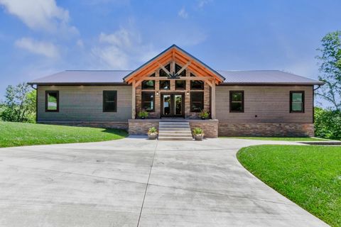 1055 Hunters Landing Ln Smithville TN 37166