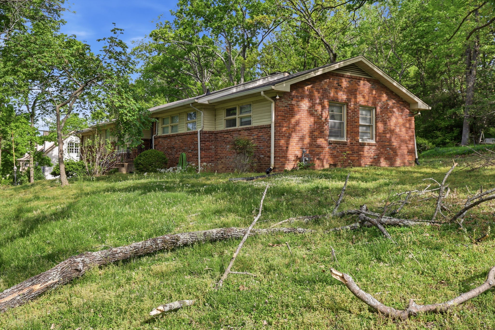 1318 Burton Valley Rd