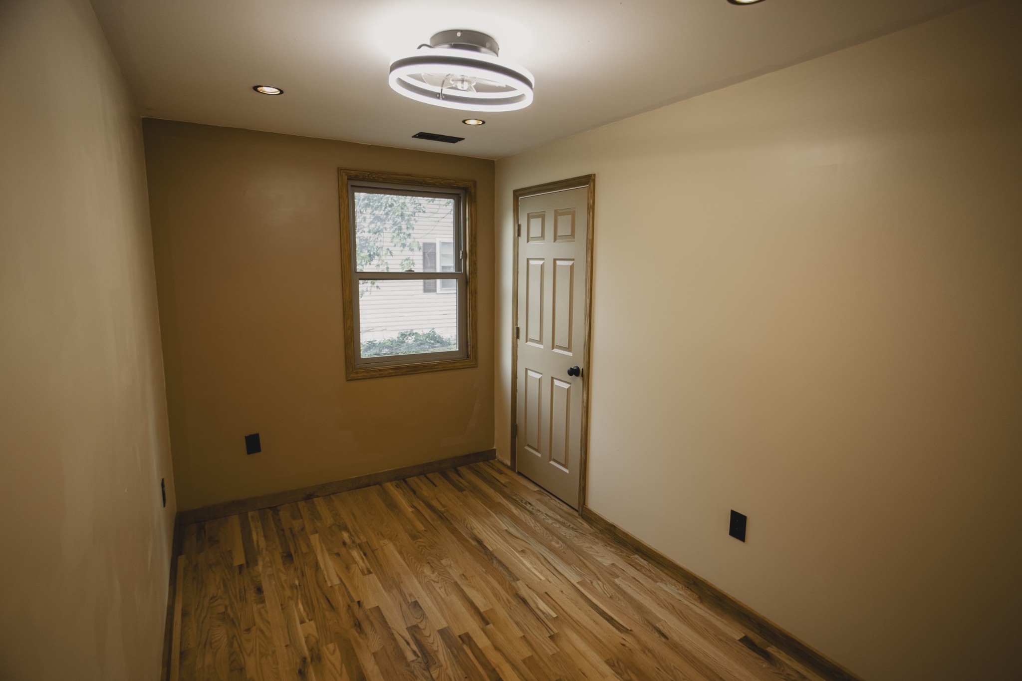 Columbia, Tennessee 38401, United States, 3 Bedrooms Bedrooms, ,2 BathroomsBathrooms,Residential,Active,140652