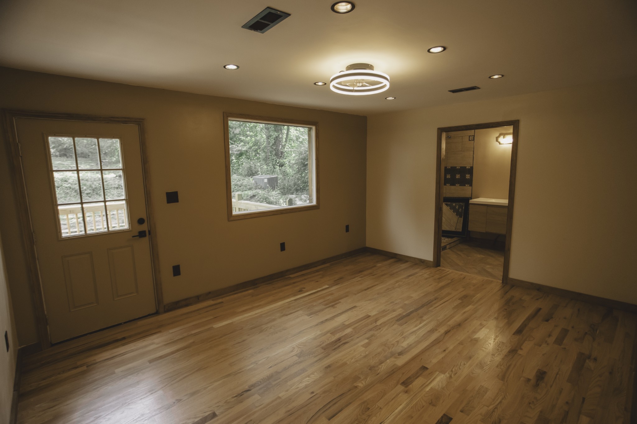 Columbia, Tennessee 38401, United States, 3 Bedrooms Bedrooms, ,2 BathroomsBathrooms,Residential,Active,140652