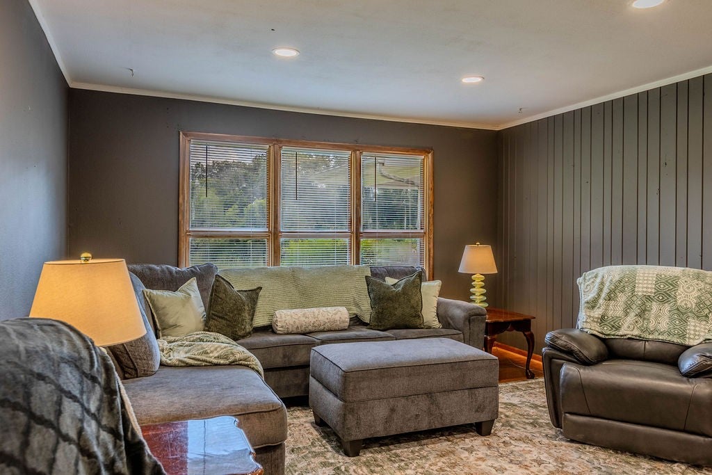416 Robinson Rd