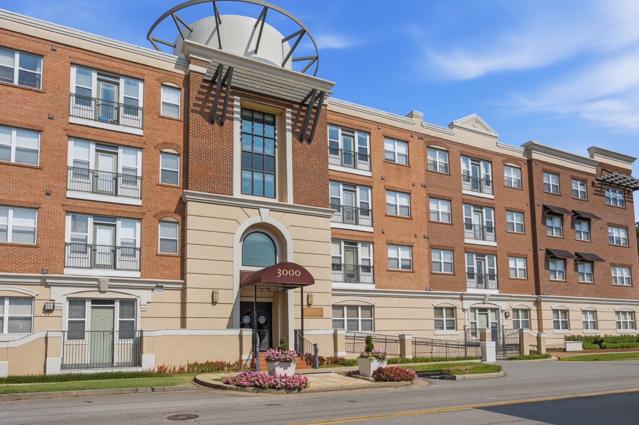 2-bed listing at 3000 Vanderbilt Pl 417, Nashville