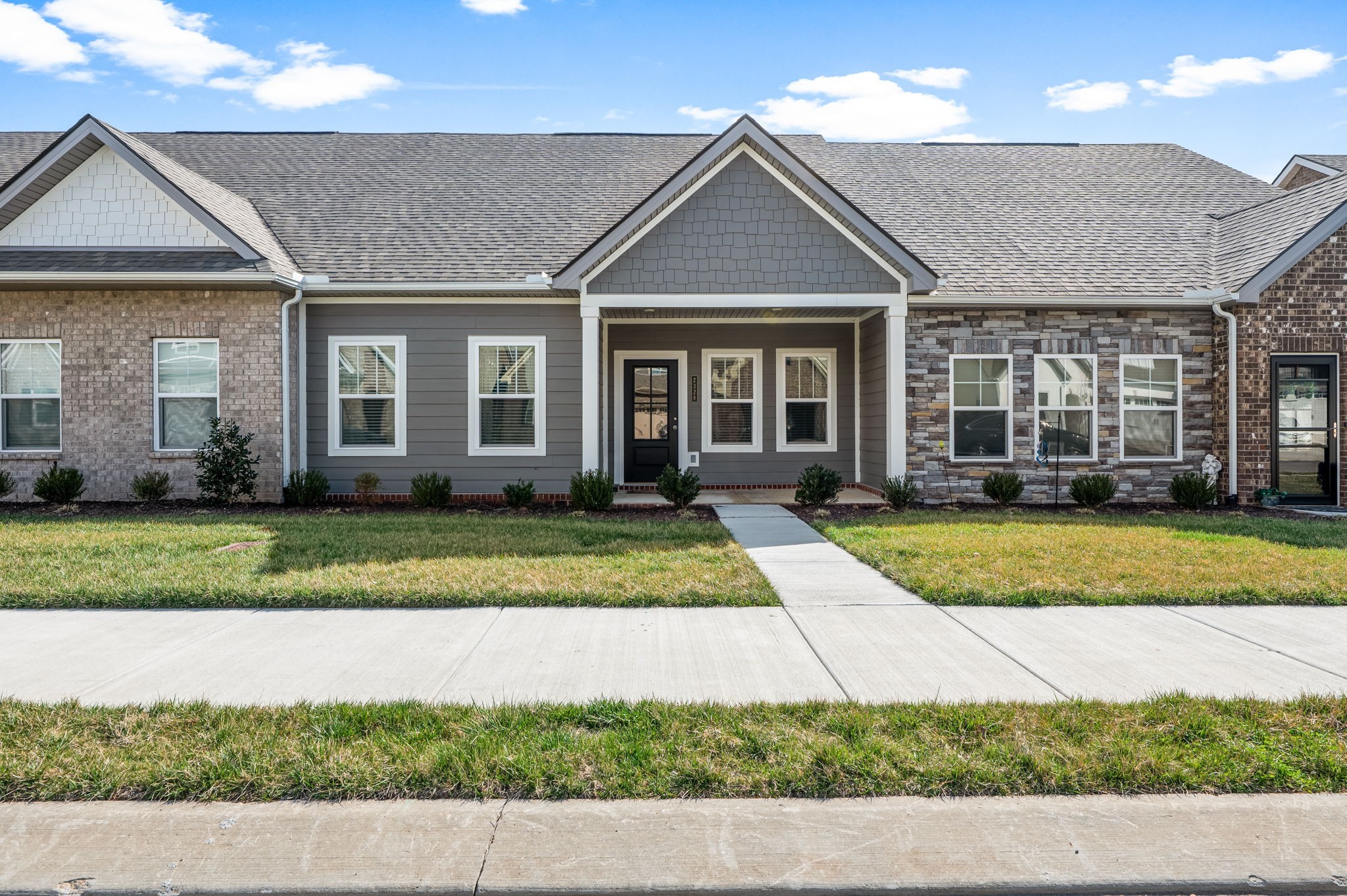 2328 Laurelstone Dr