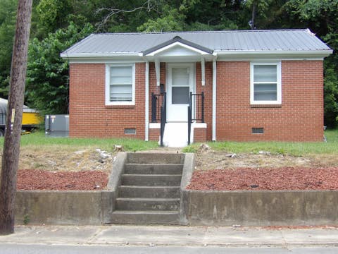 Photo of 202 E Richland Ave, Waverly, TN 37185 (MLS # 3258335)