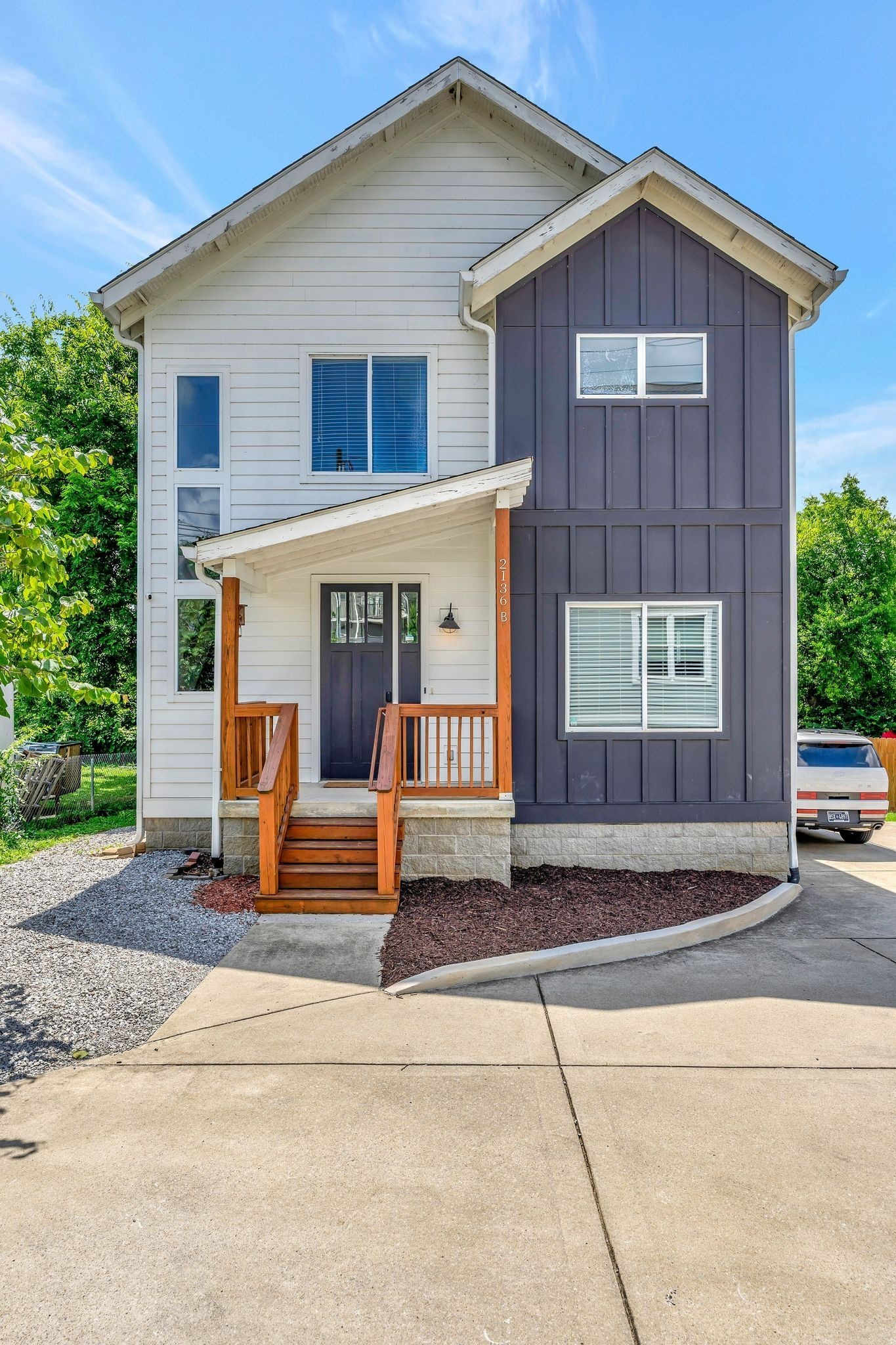 2136 Buena Vista Pike #B