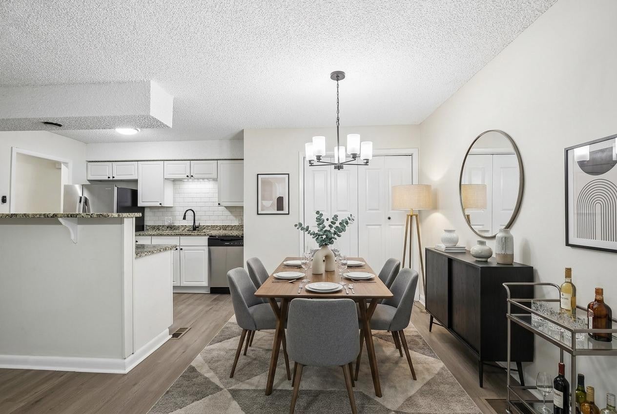 200 New Towne Ct