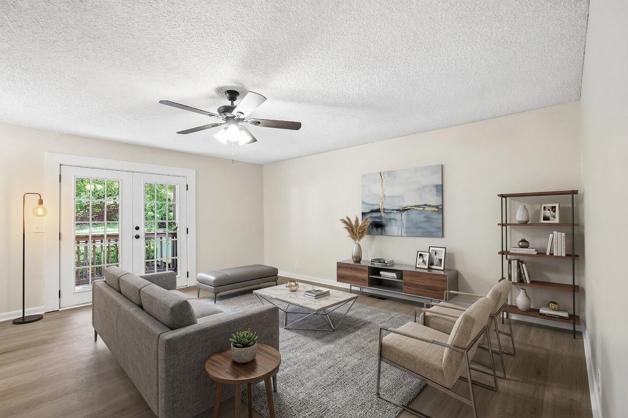 200 New Towne Ct