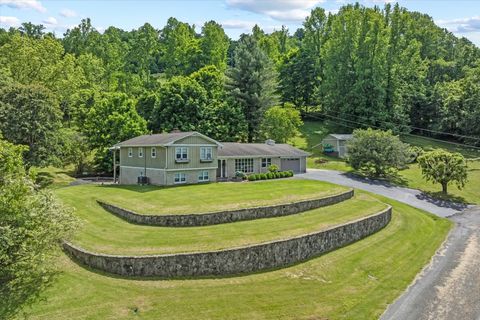 188 Panorama Heights Dr Gainesboro TN 38562
