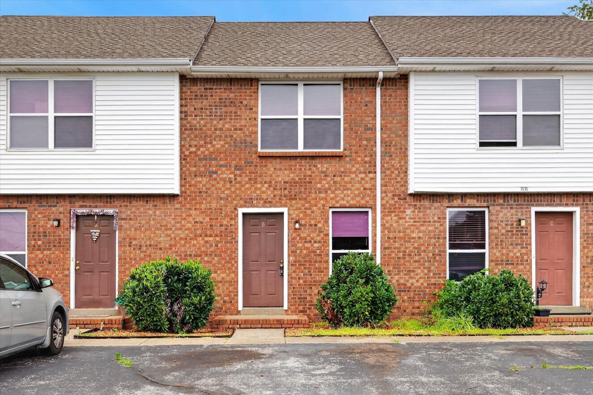 1531 E Knollwood Cir
