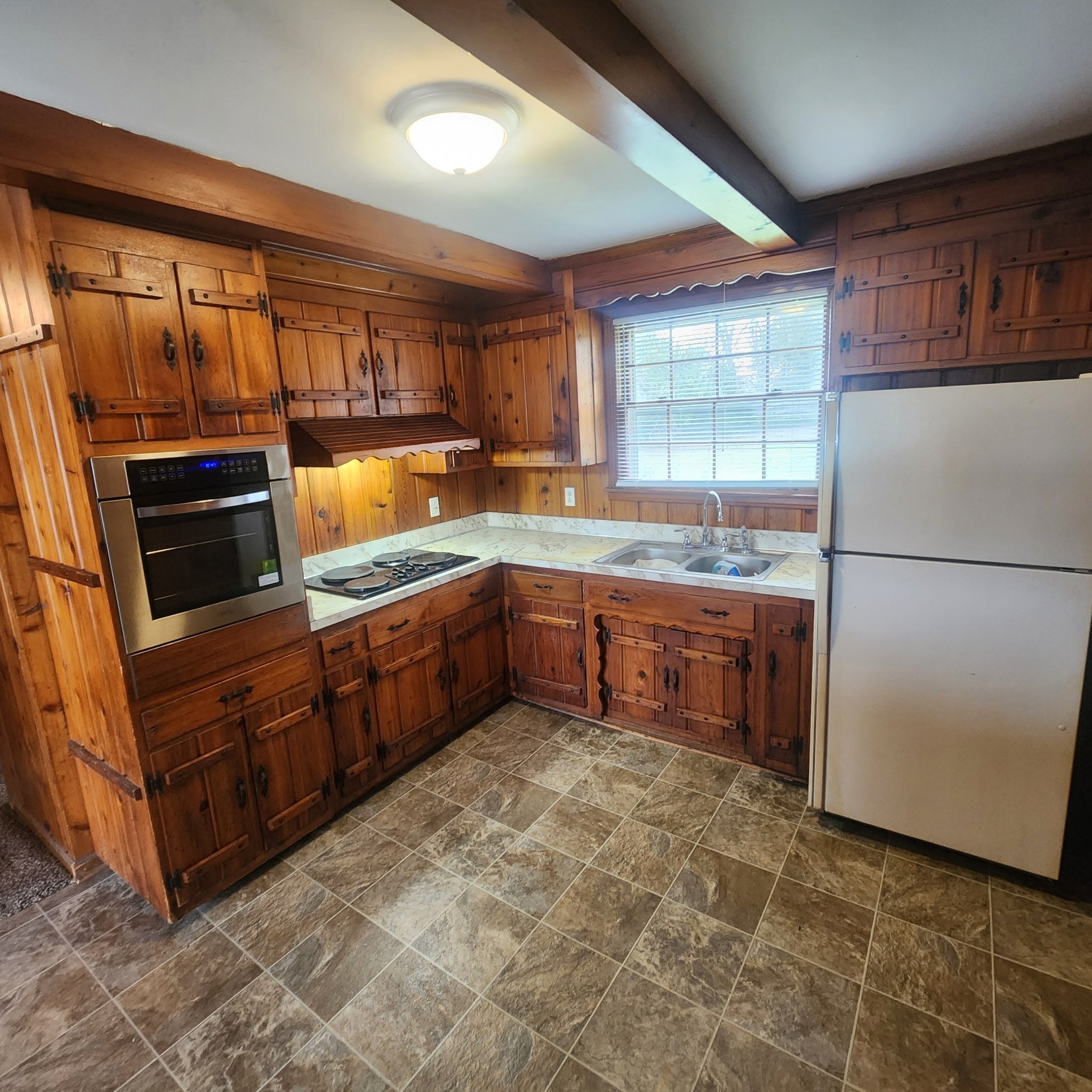 638 Anderson Ln