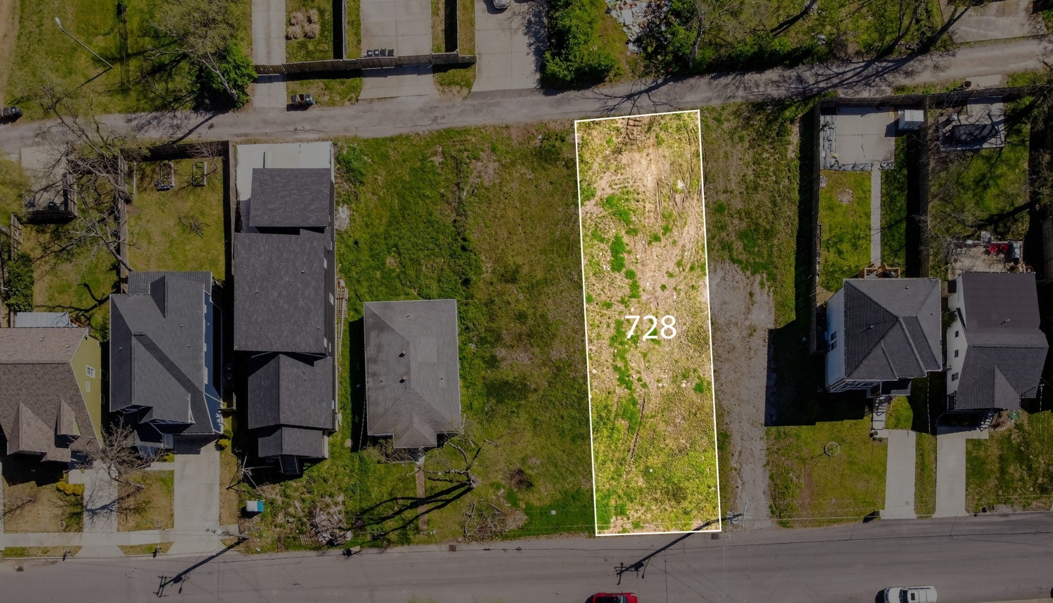 listing at 728 29th Ave N, Nashville