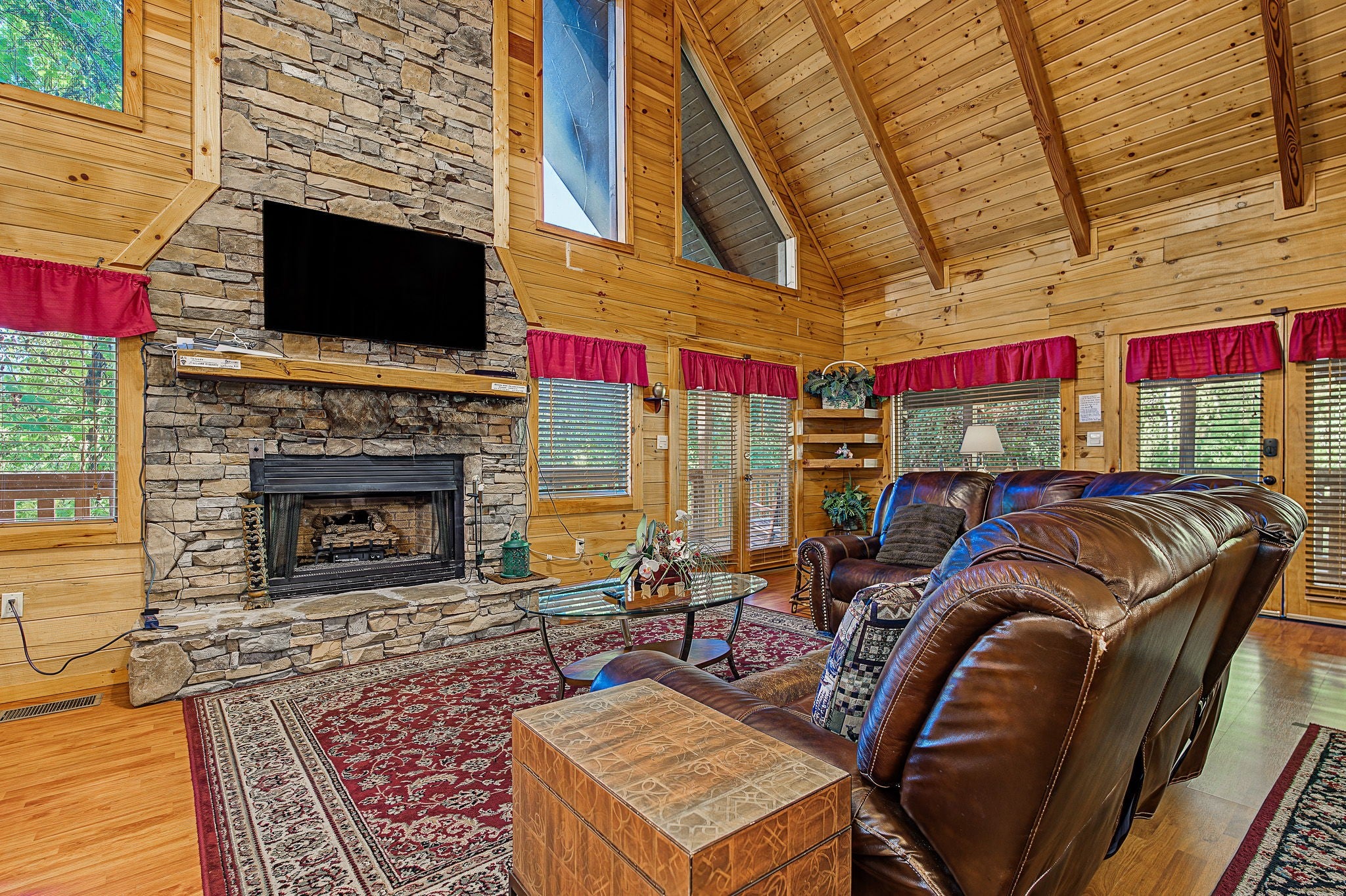 817 Boone Acres Ln