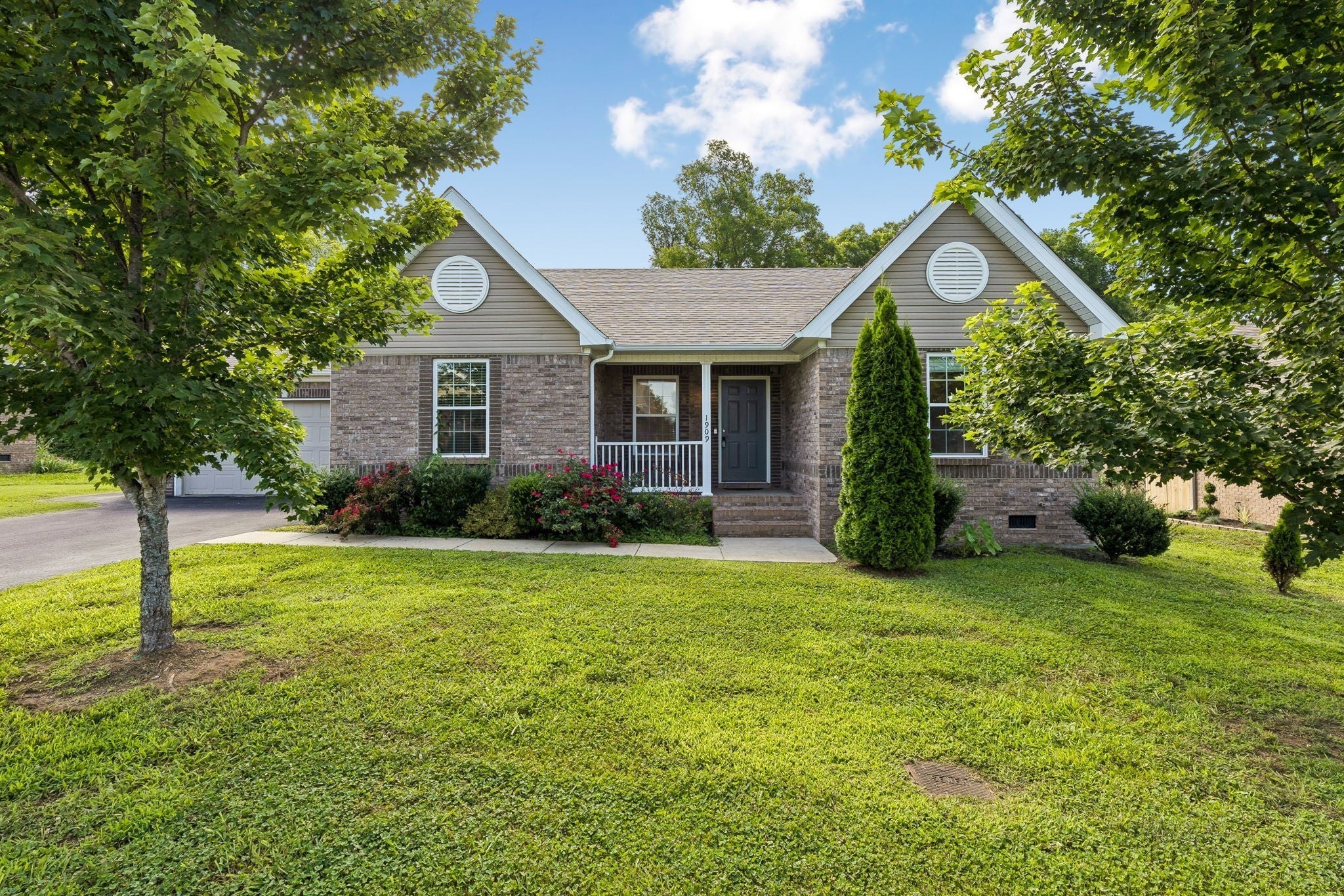1909 Susan Rd