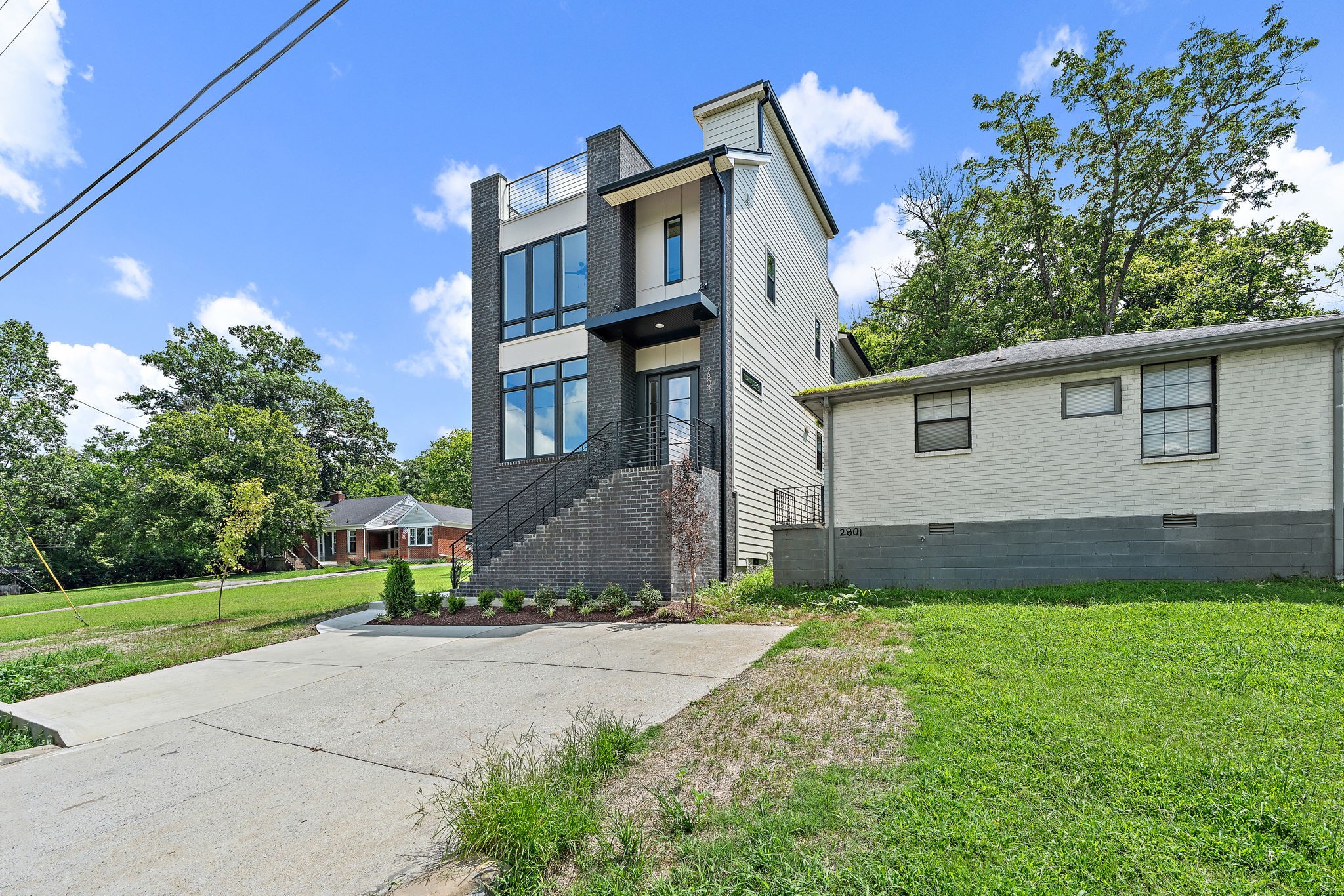2803 Jones Ave