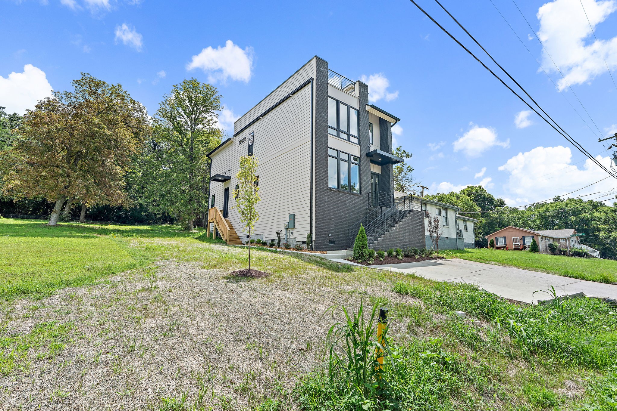 2803 Jones Ave